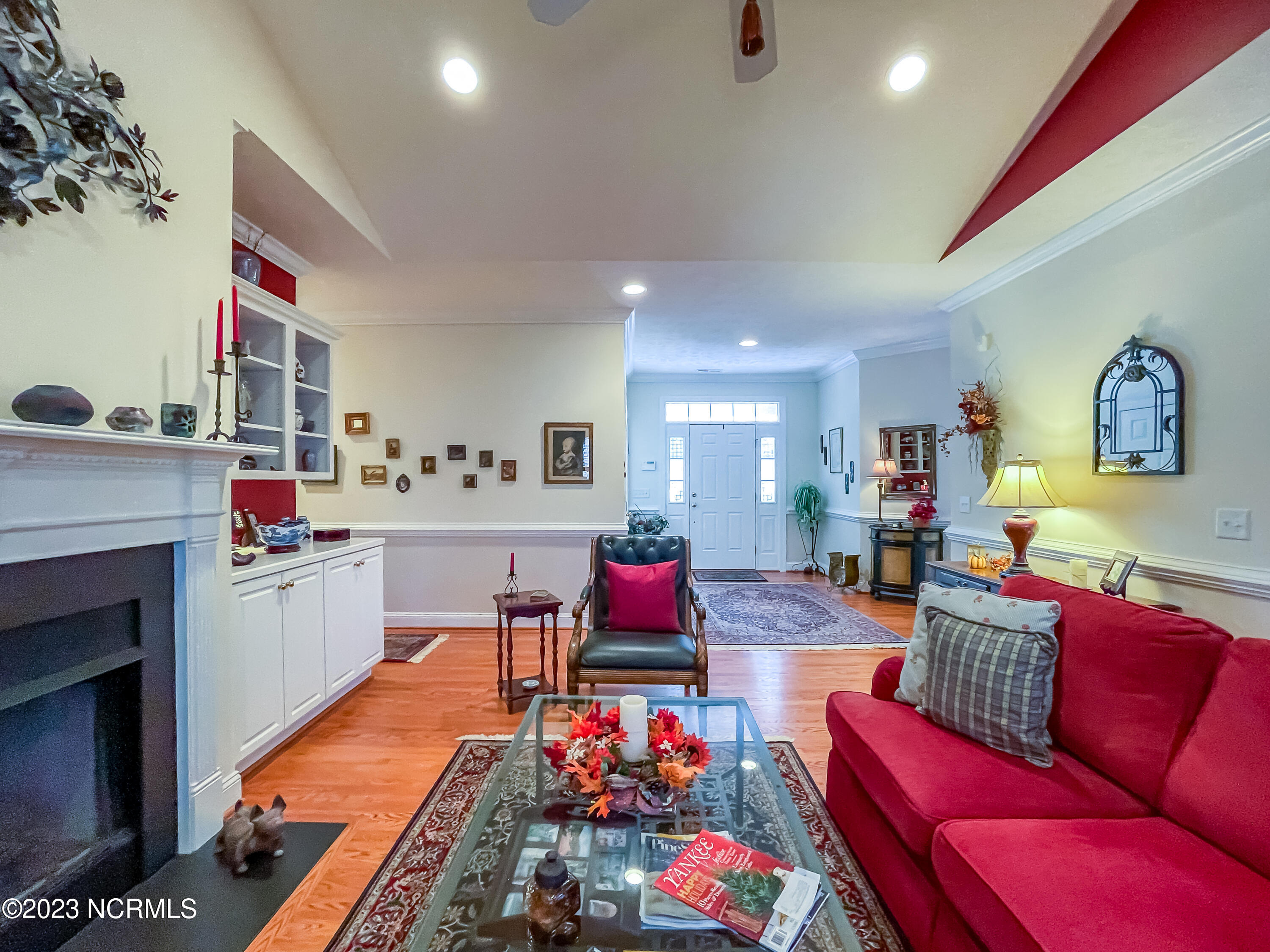 115 Lake Forest Drive SW