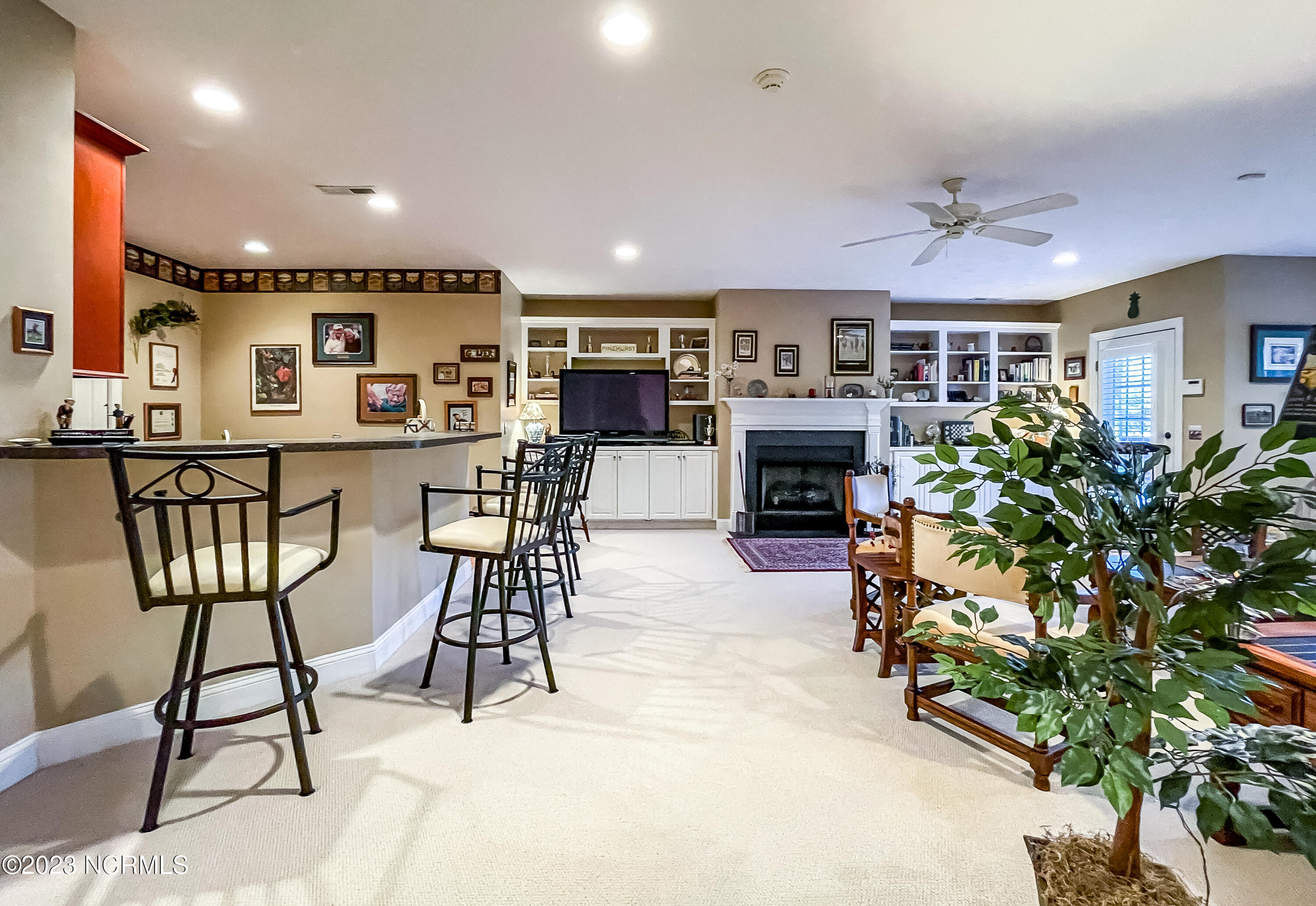 115 Lake Forest Drive SW