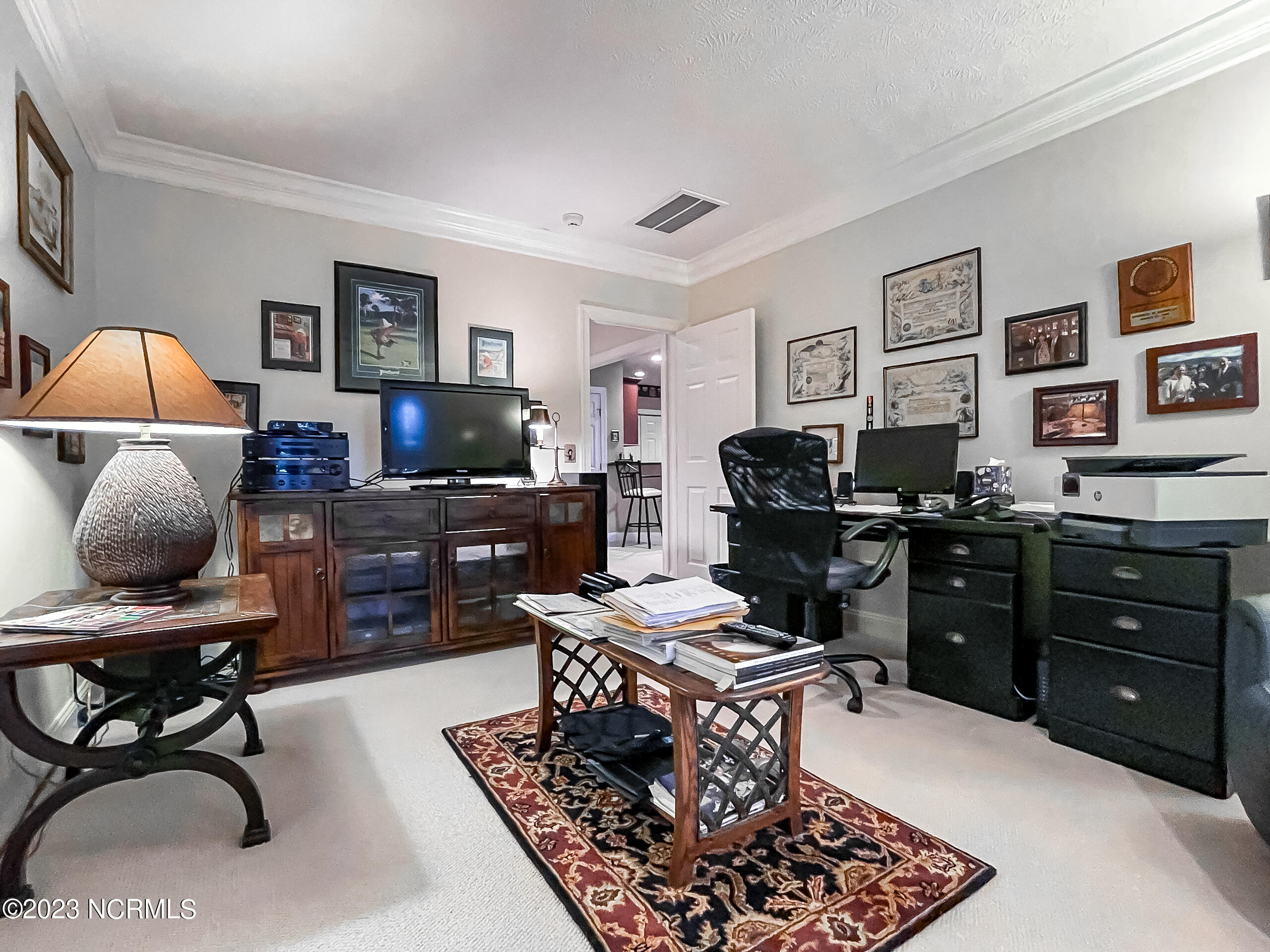 115 Lake Forest Drive SW