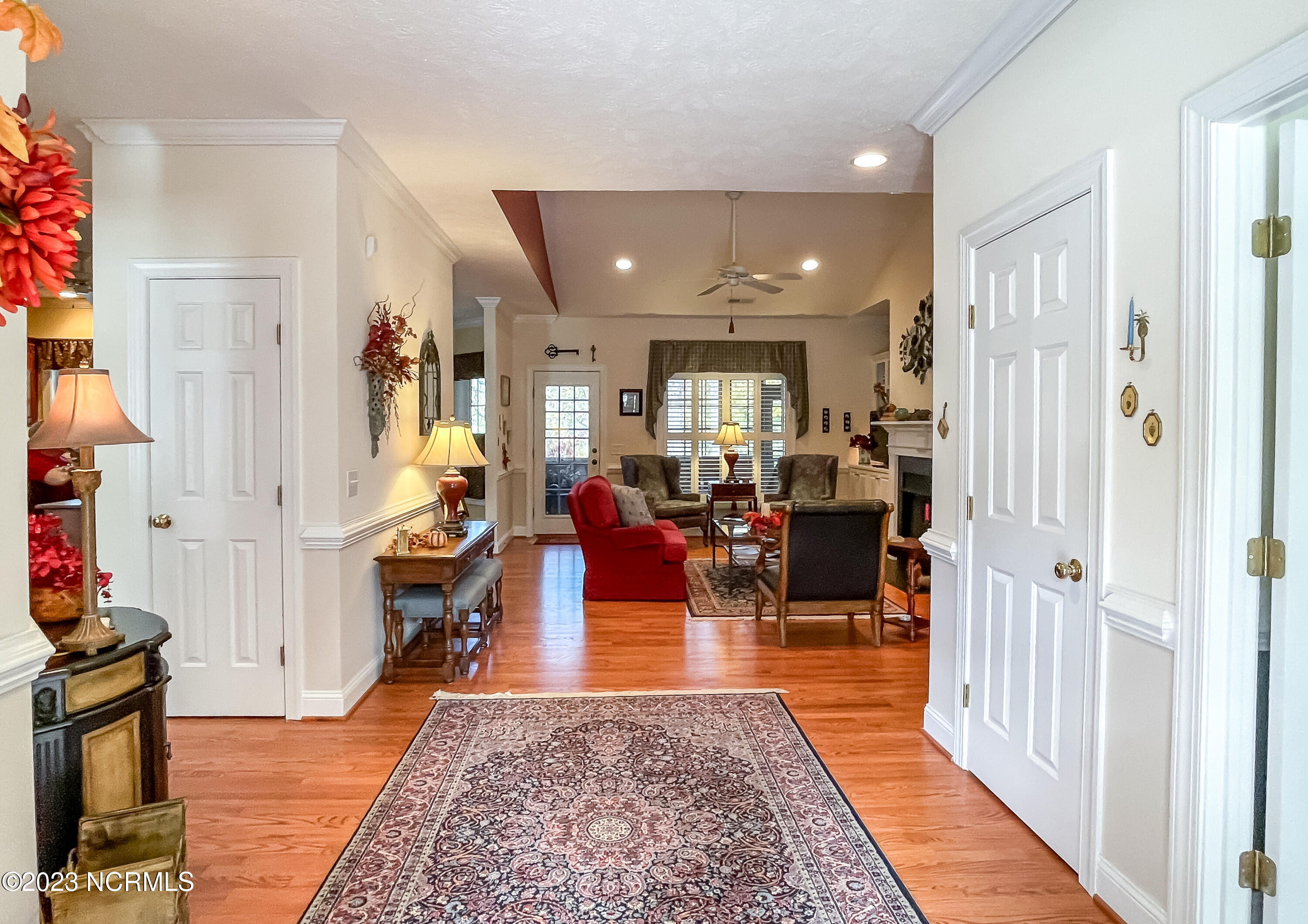 115 Lake Forest Drive SW