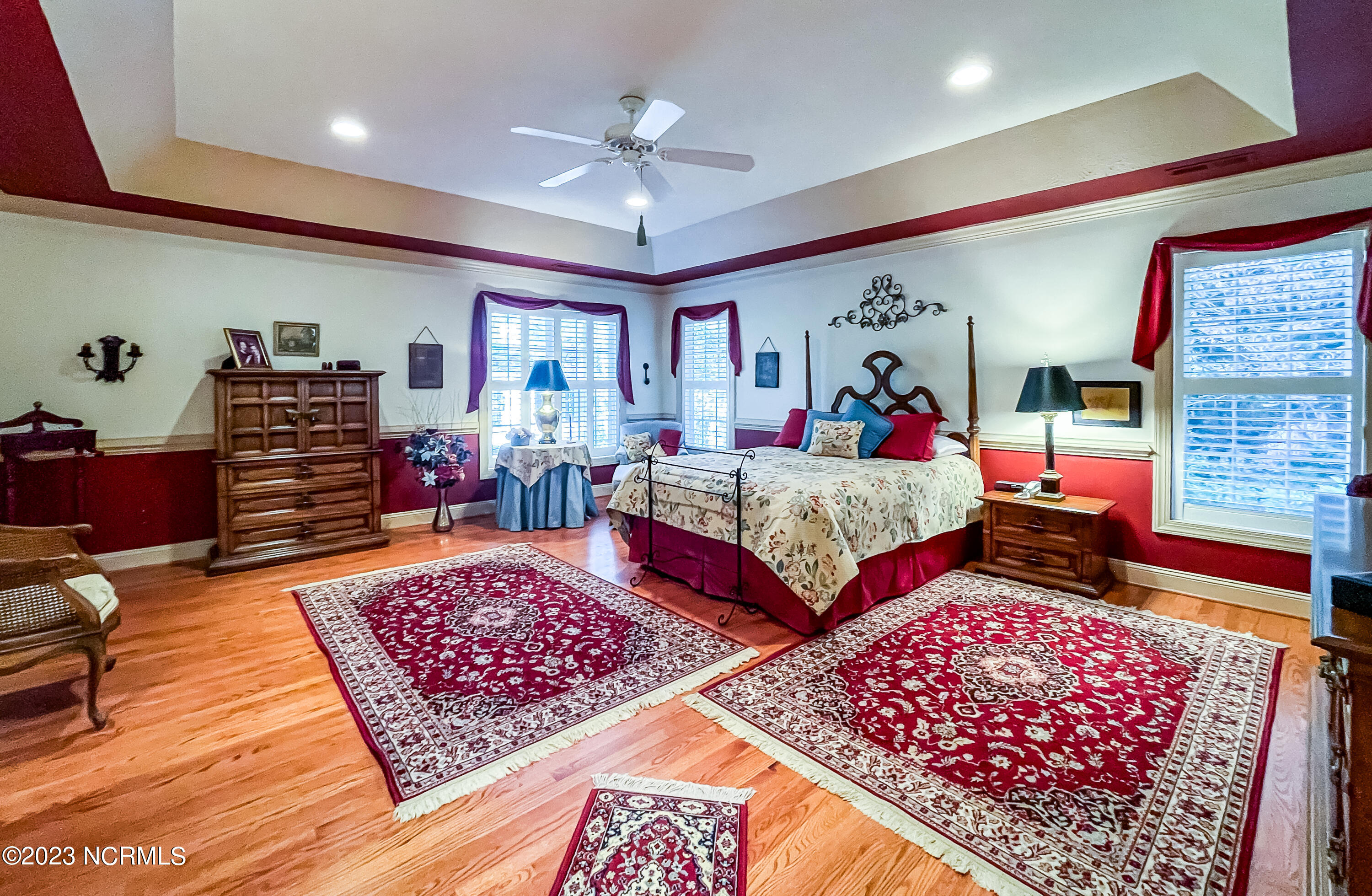 115 Lake Forest Drive SW