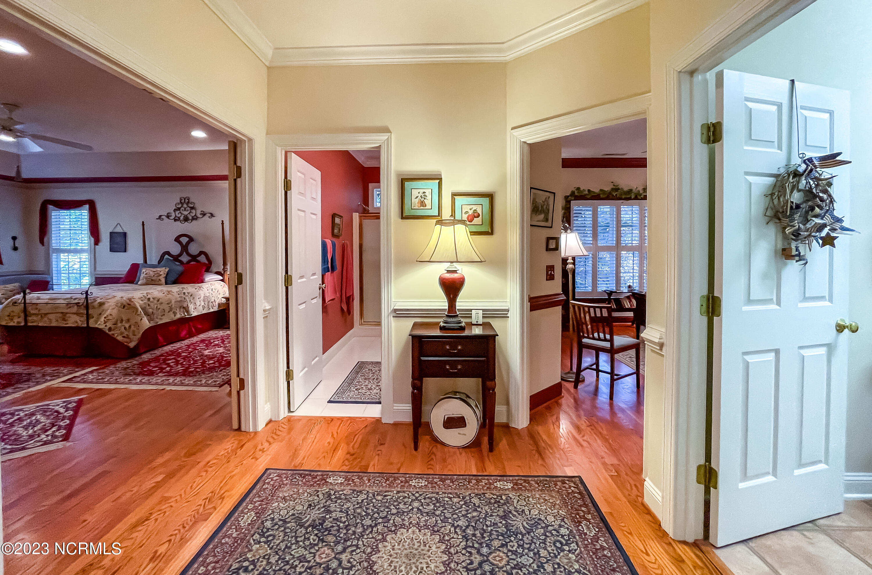 115 Lake Forest Drive SW