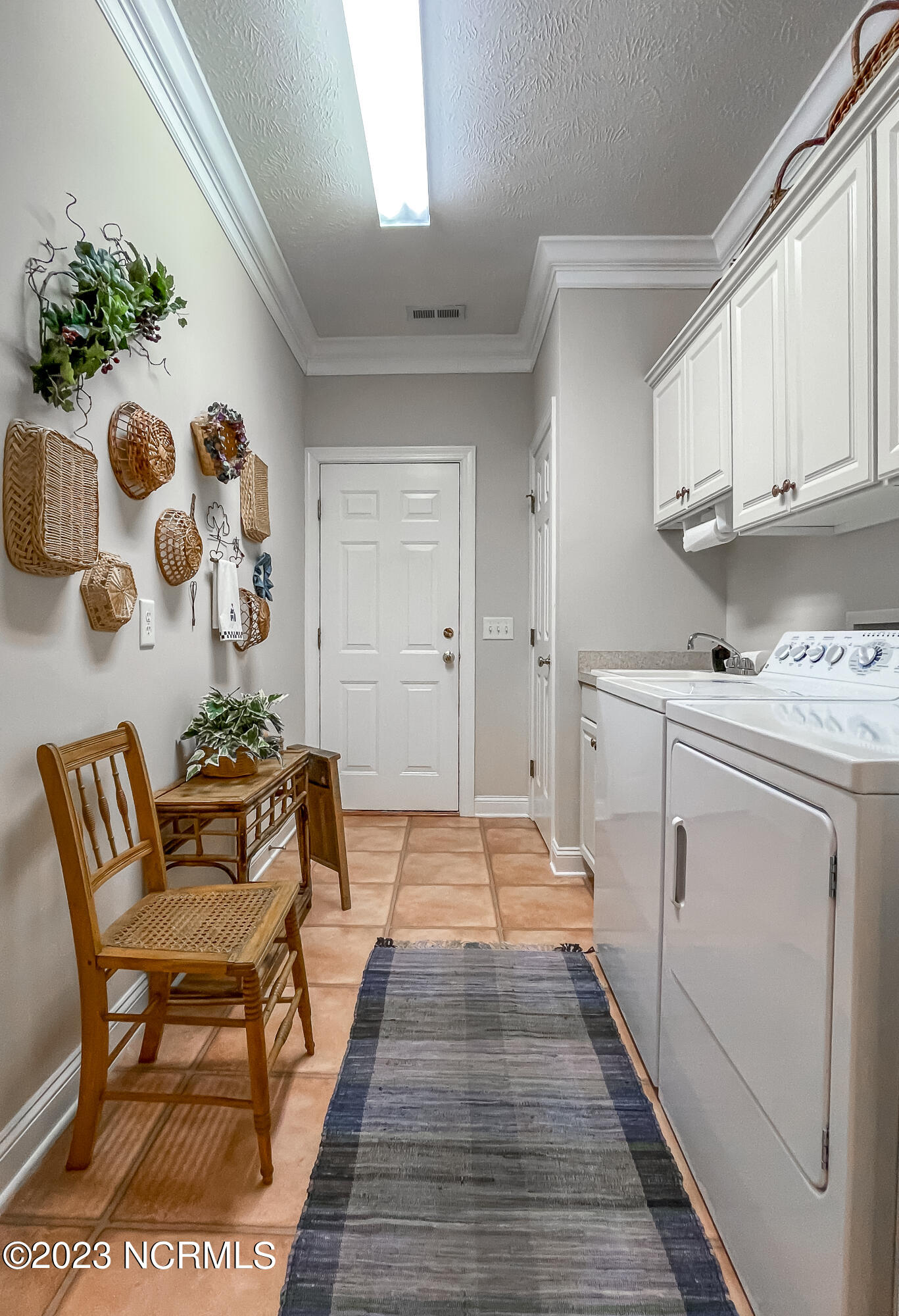 115 Lake Forest Drive SW