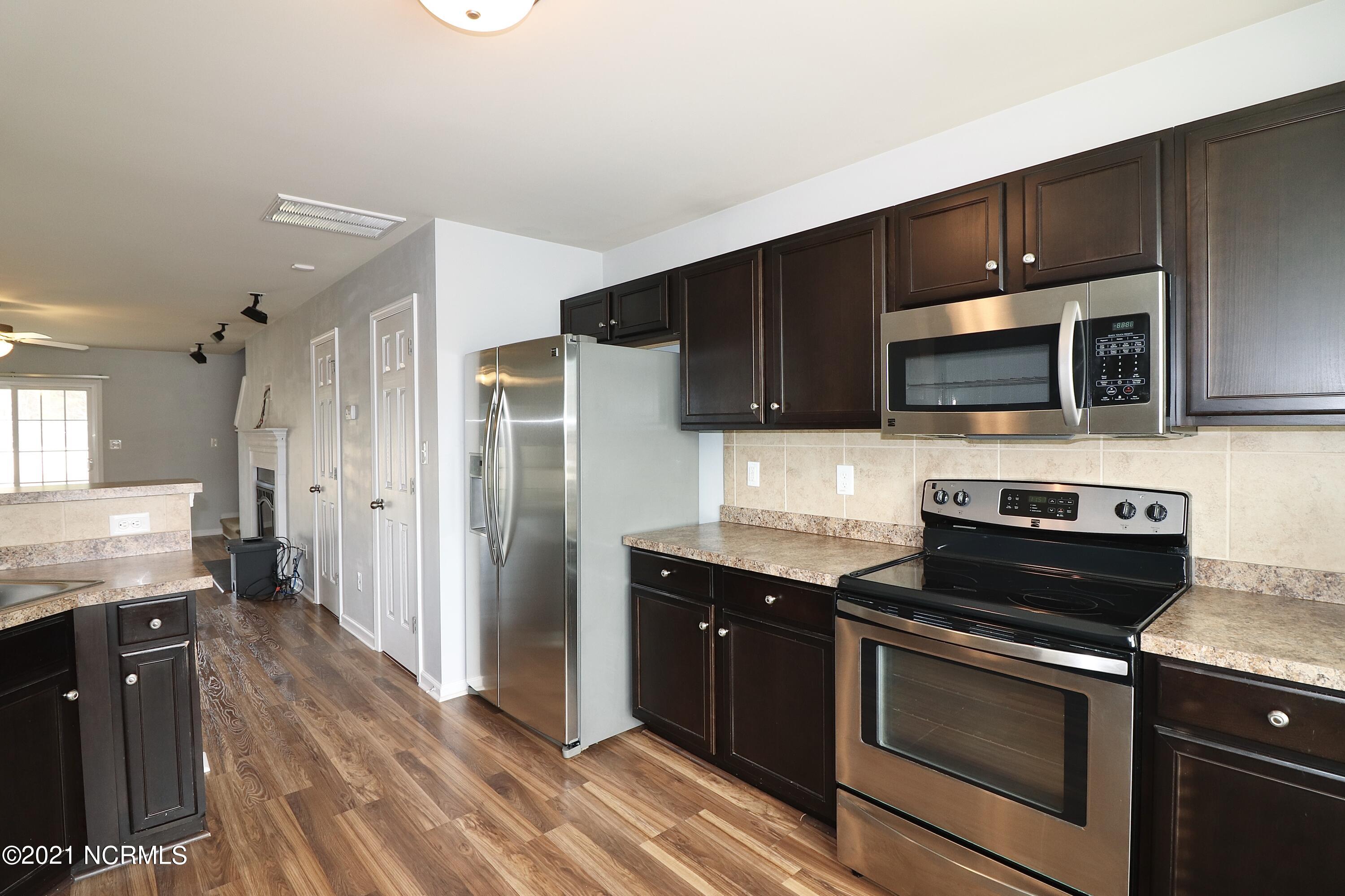 198 Collinwood Drive