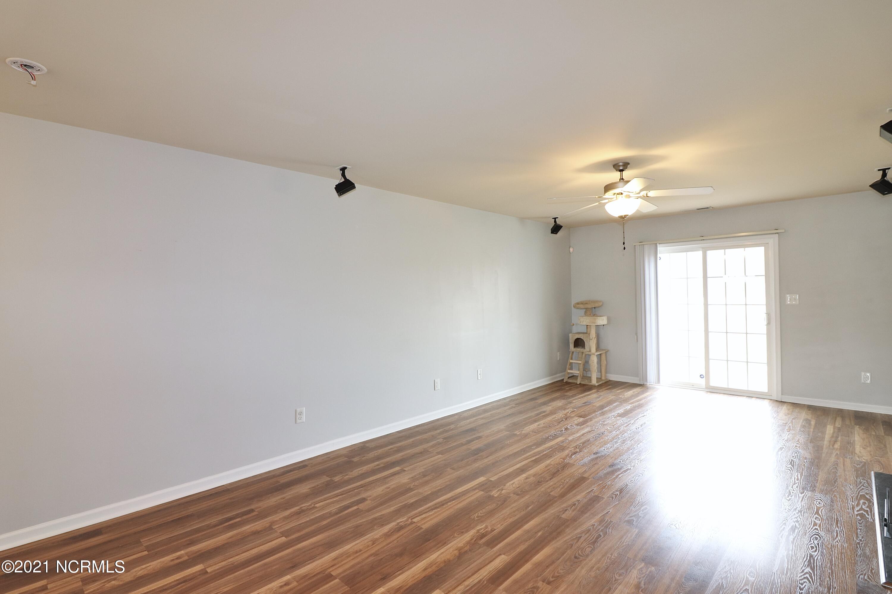 198 Collinwood Drive