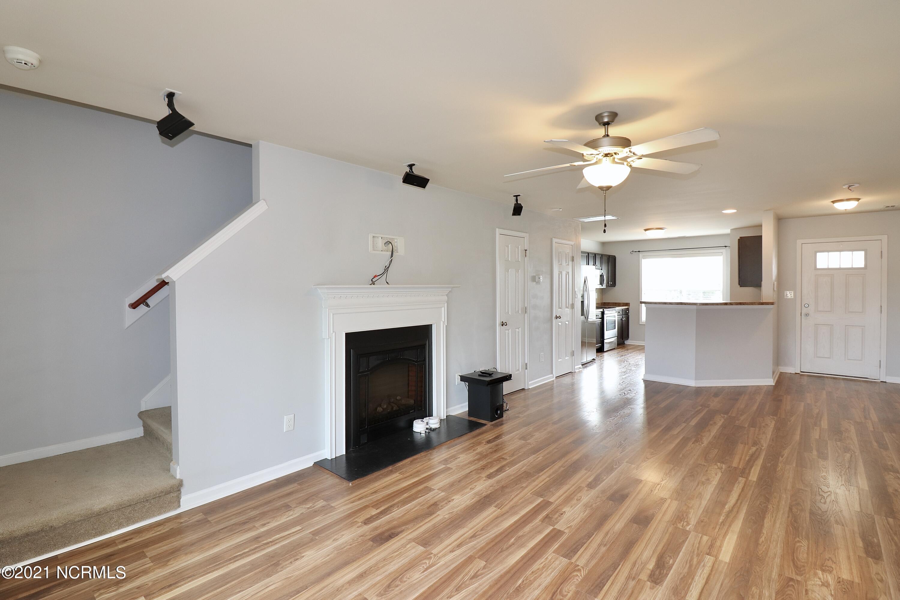 198 Collinwood Drive