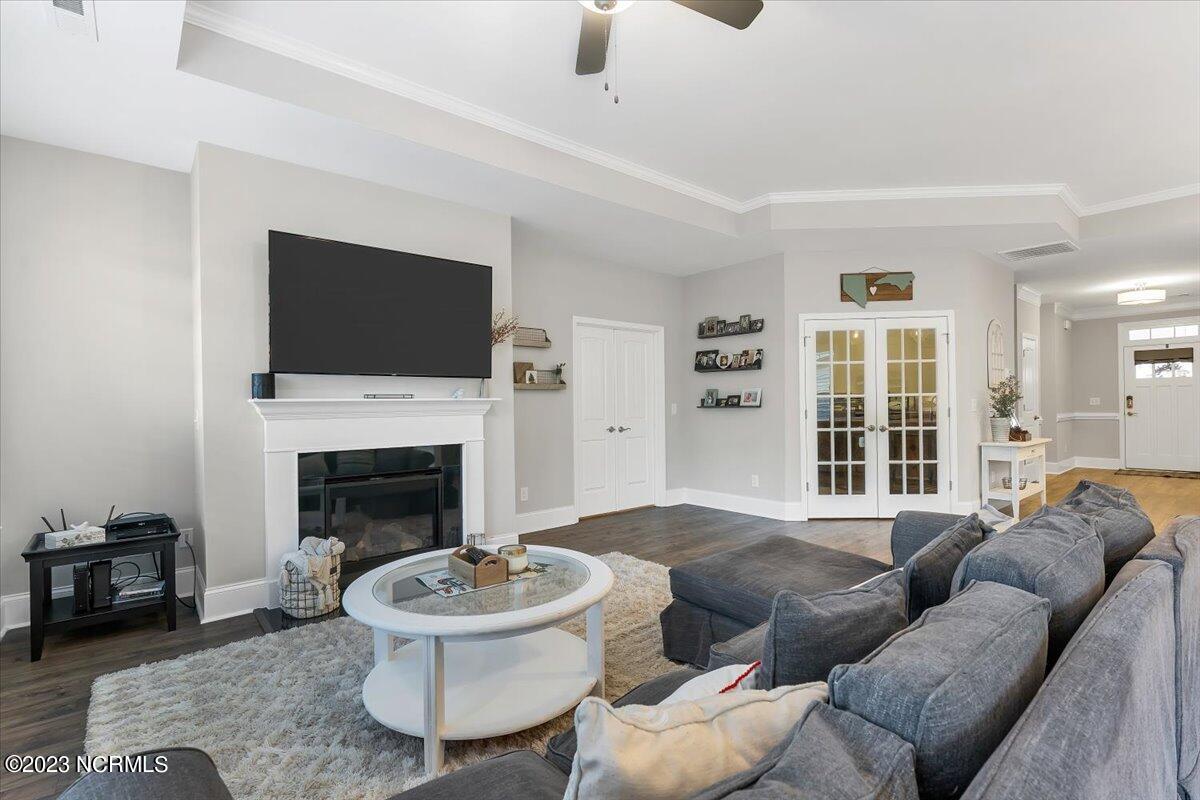 204 Holly Springs Court