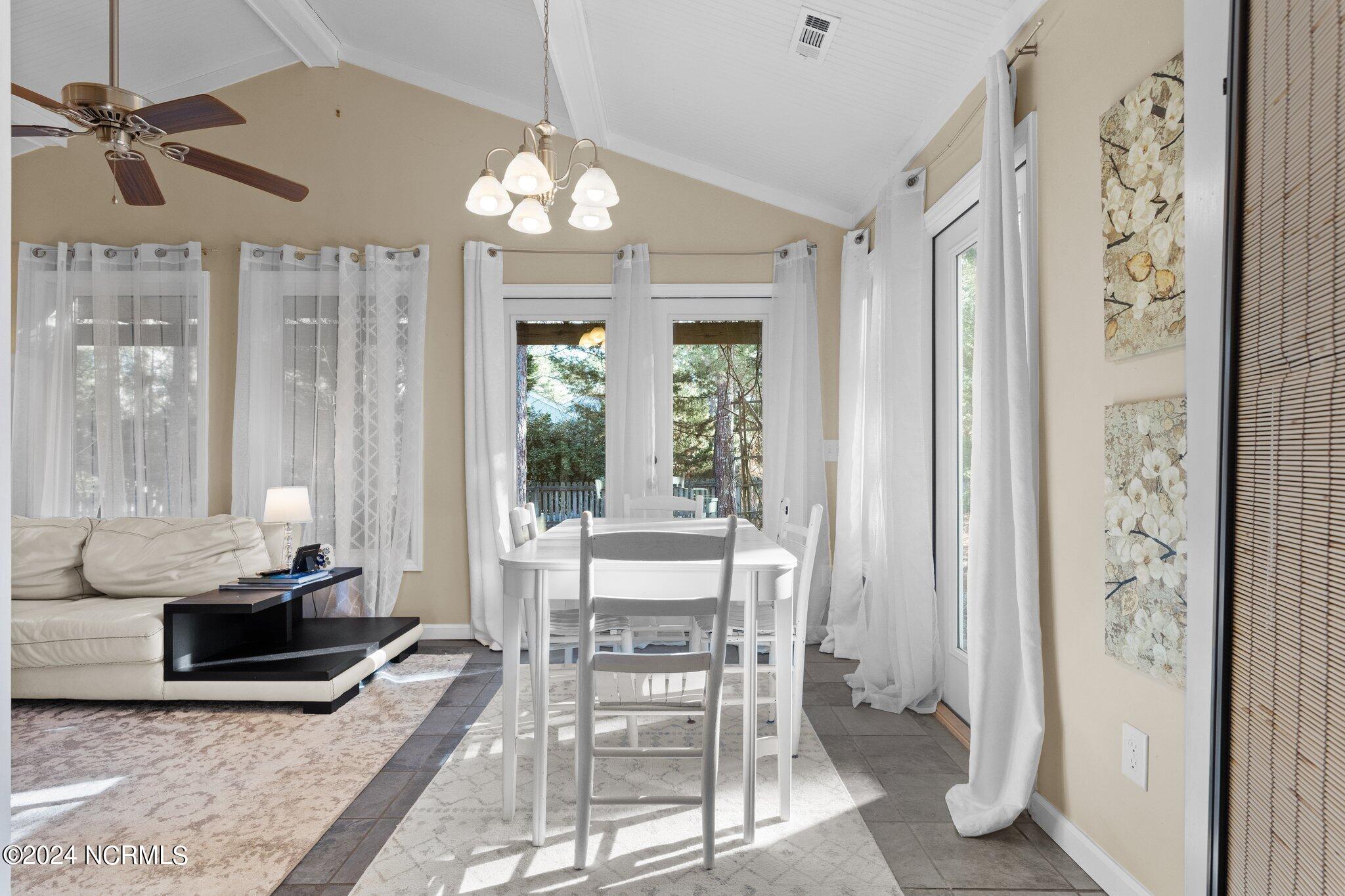 6 Canter Place