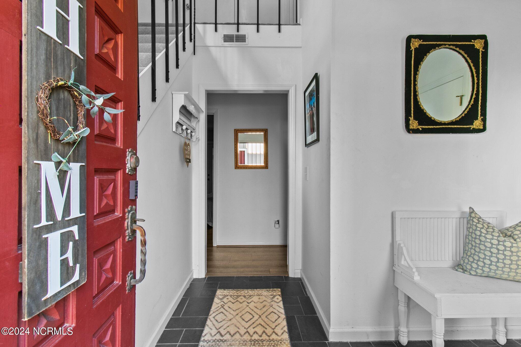 6 Canter Place