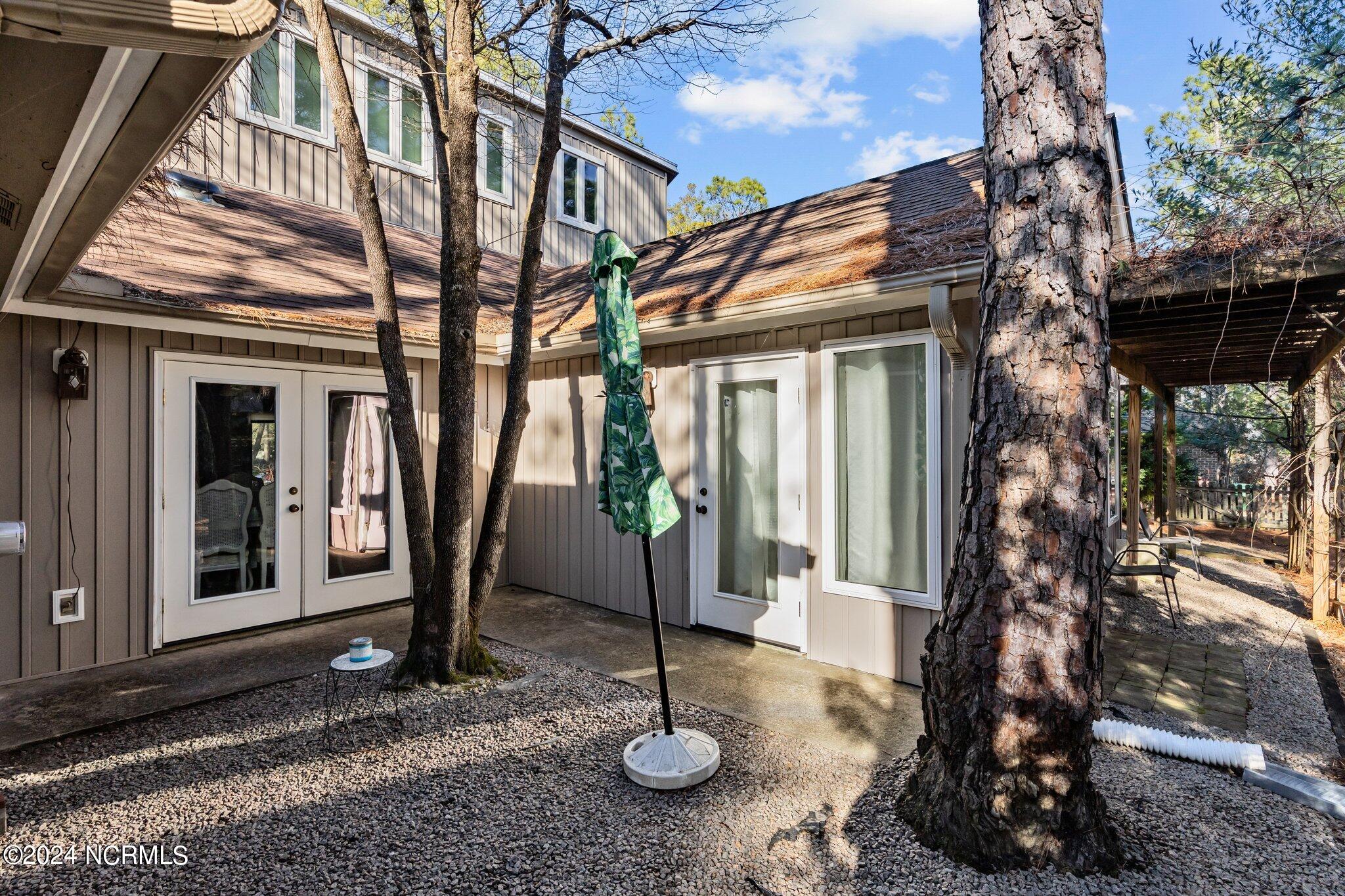 6 Canter Place