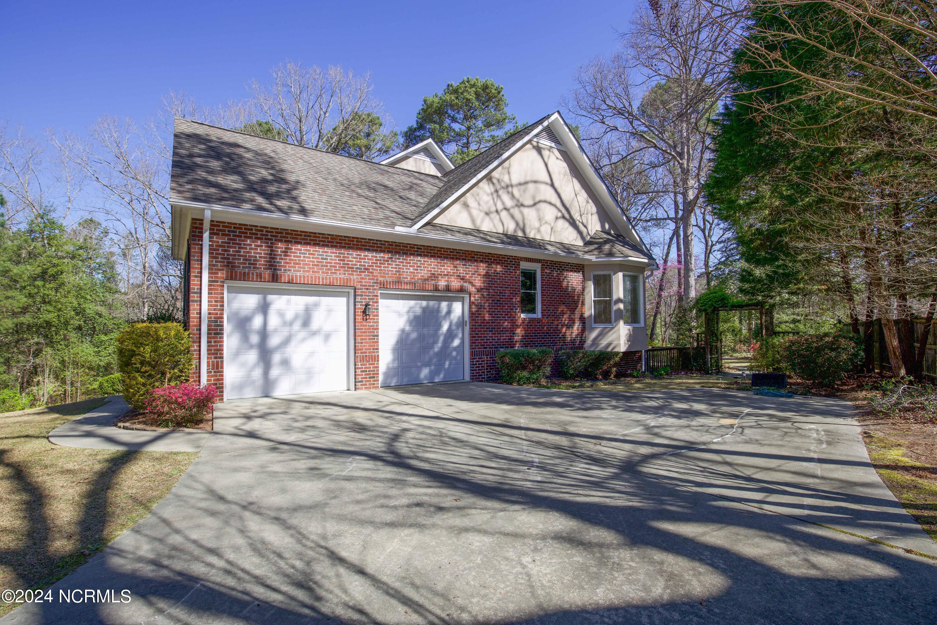 671 Hickory Hill Lane