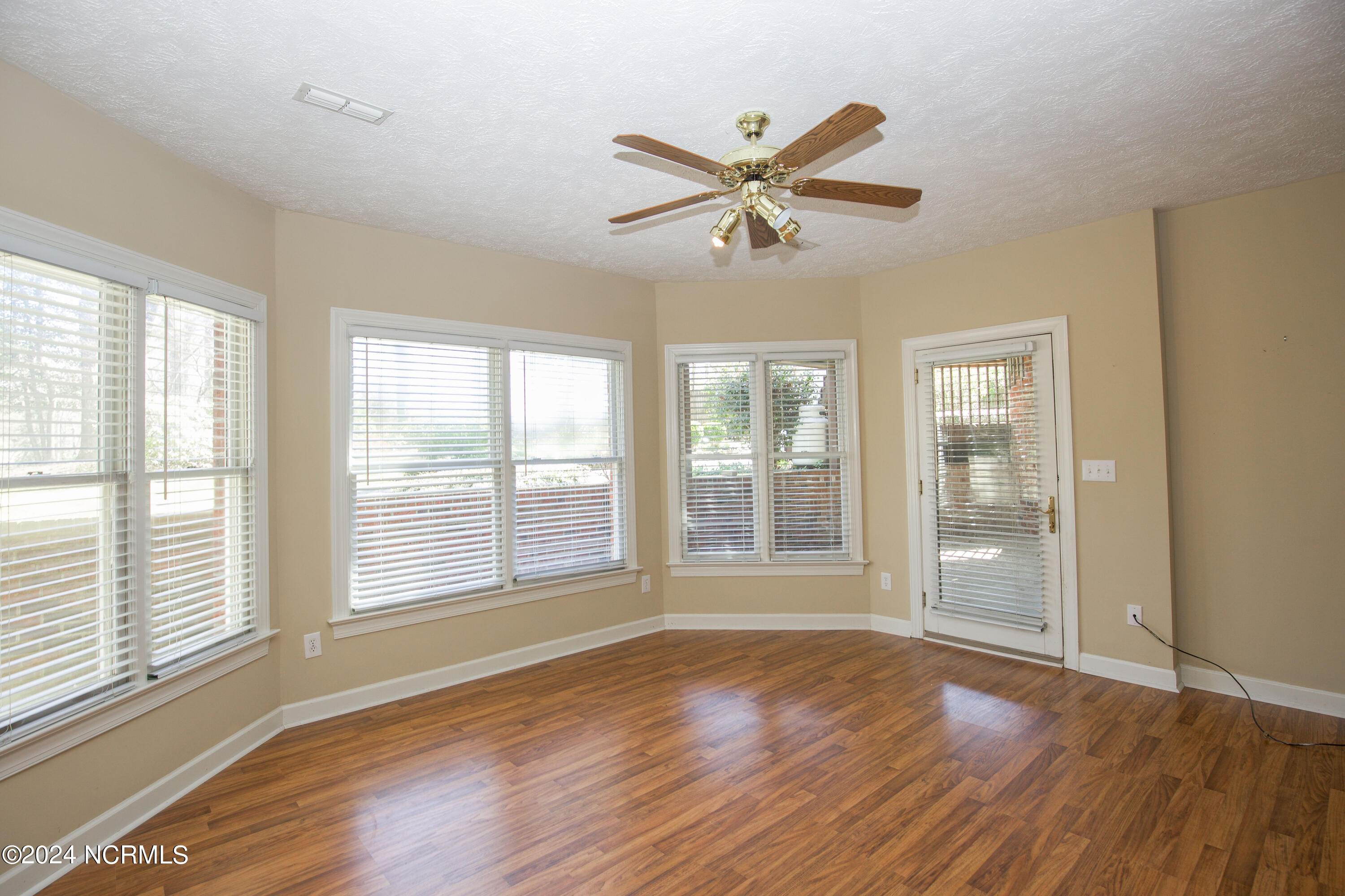 671 Hickory Hill Lane