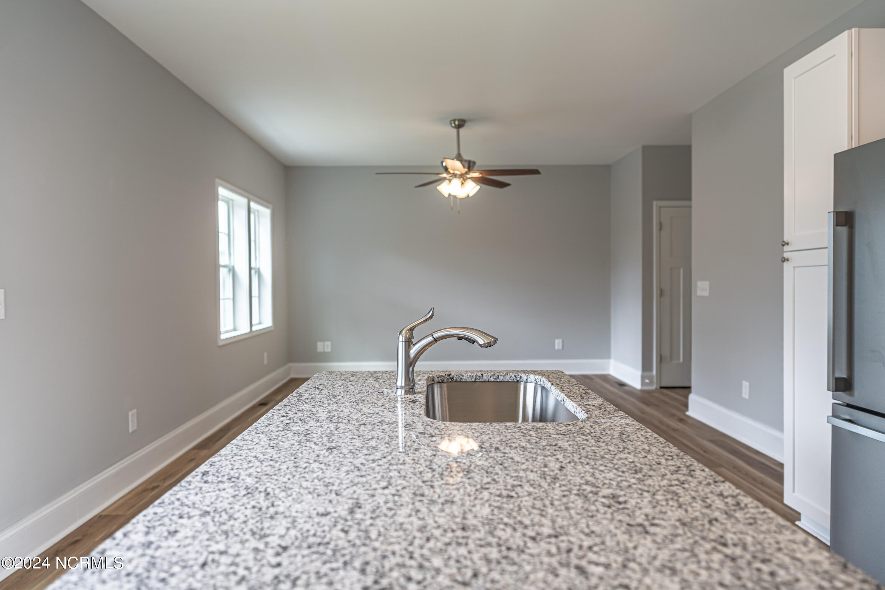 1060 W New York Avenue