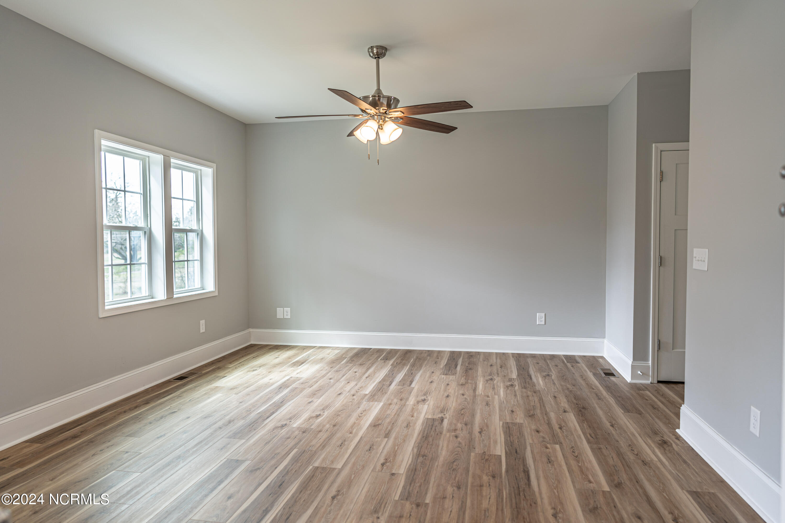 1060 W New York Avenue