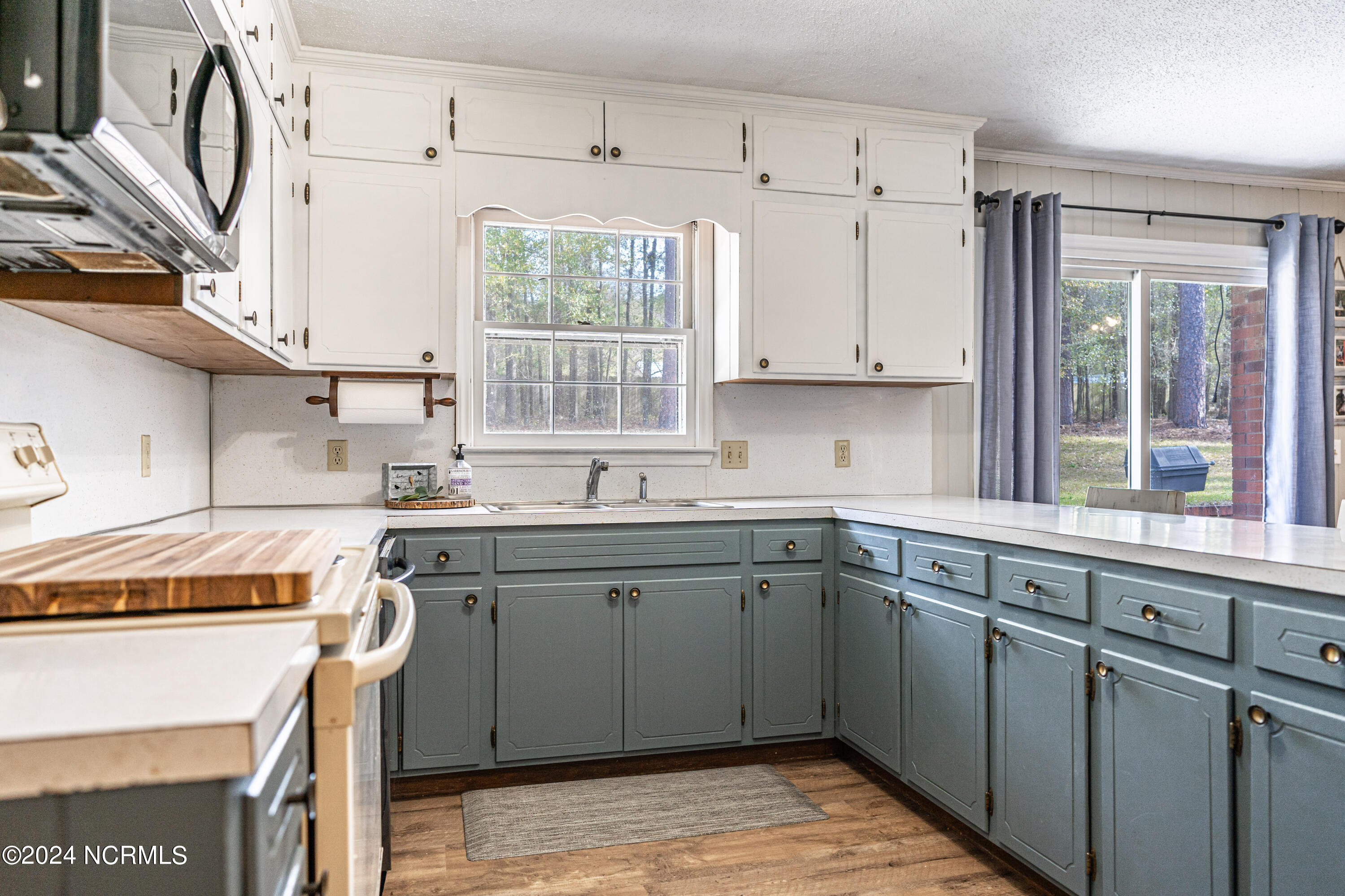 309 Pinecrest Court Road