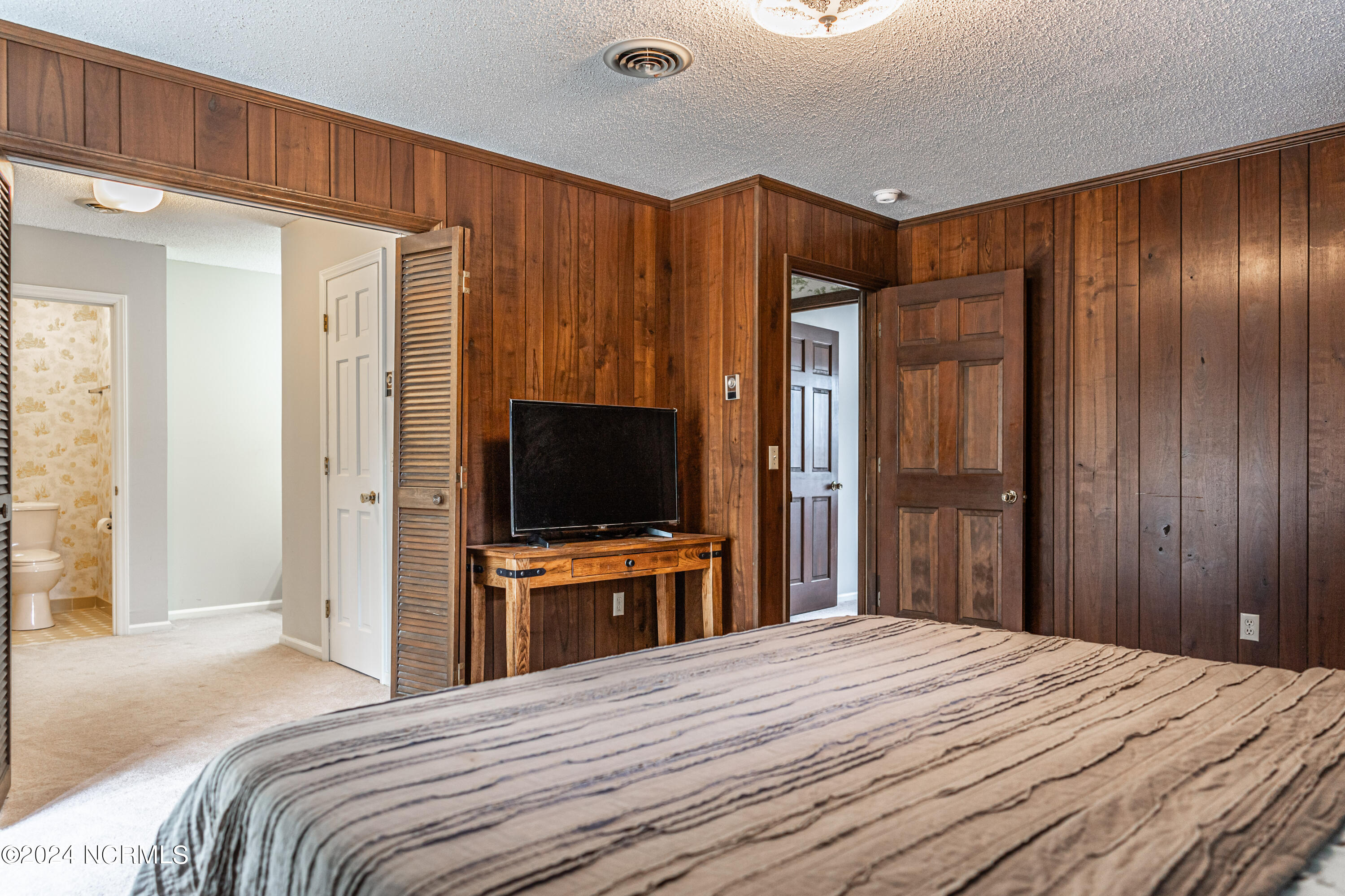 309 Pinecrest Court Road