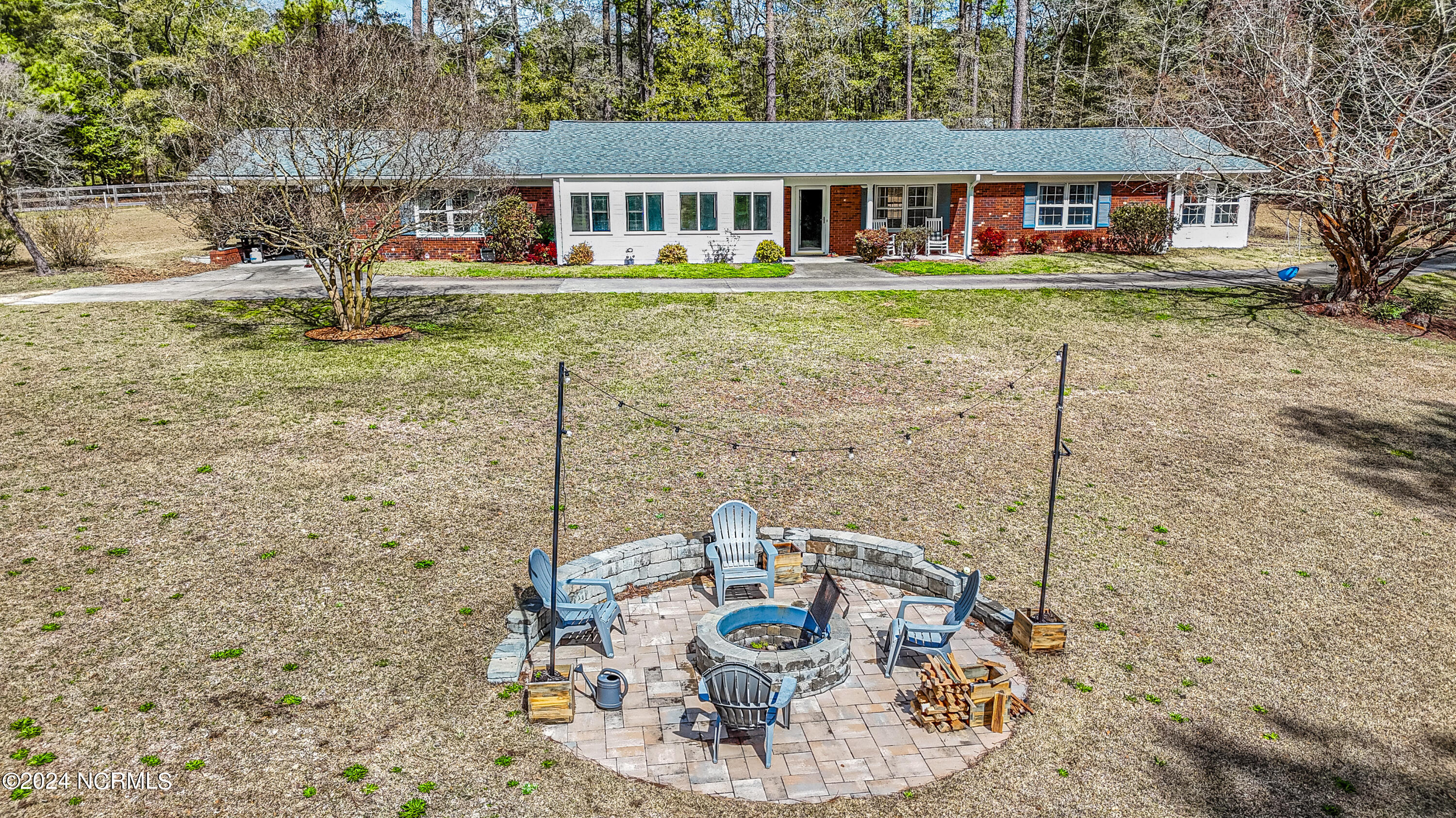 309 Pinecrest Court Road