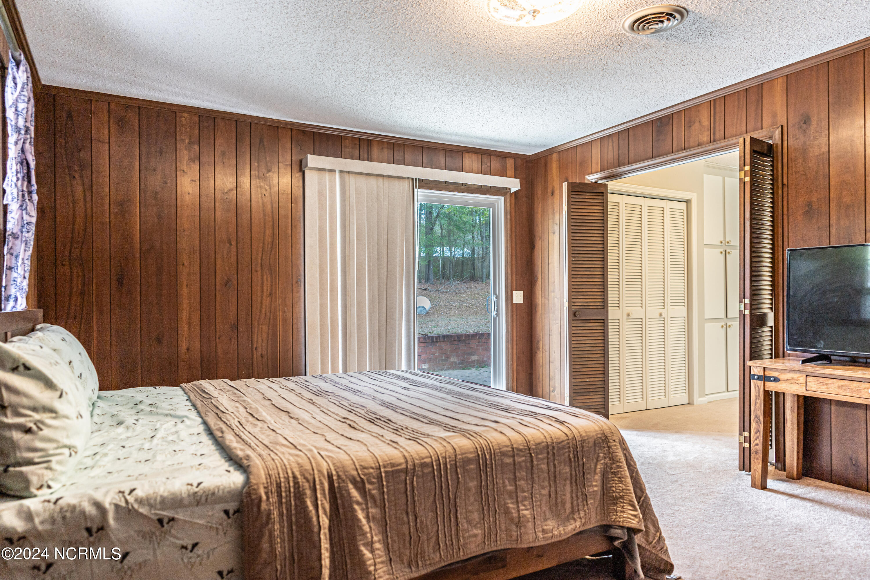 309 Pinecrest Court Road