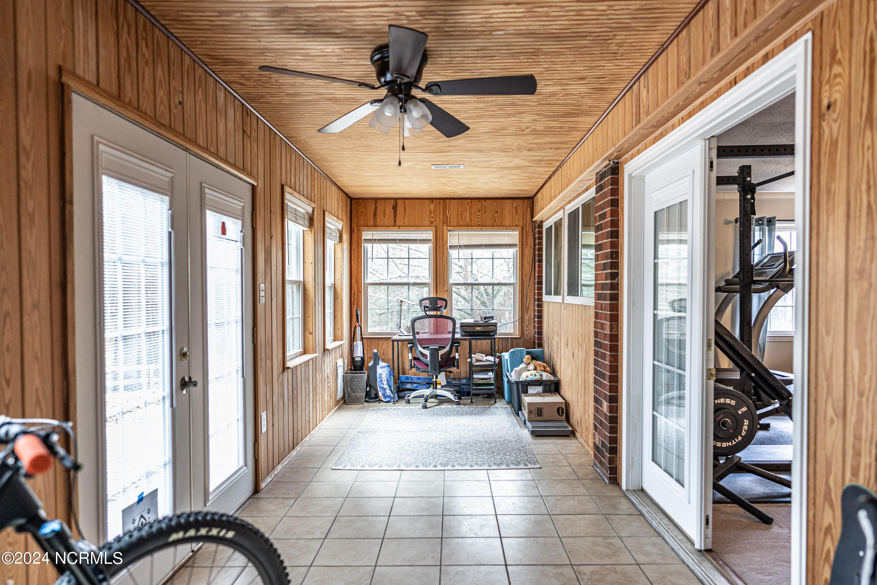 309 Pinecrest Court Road