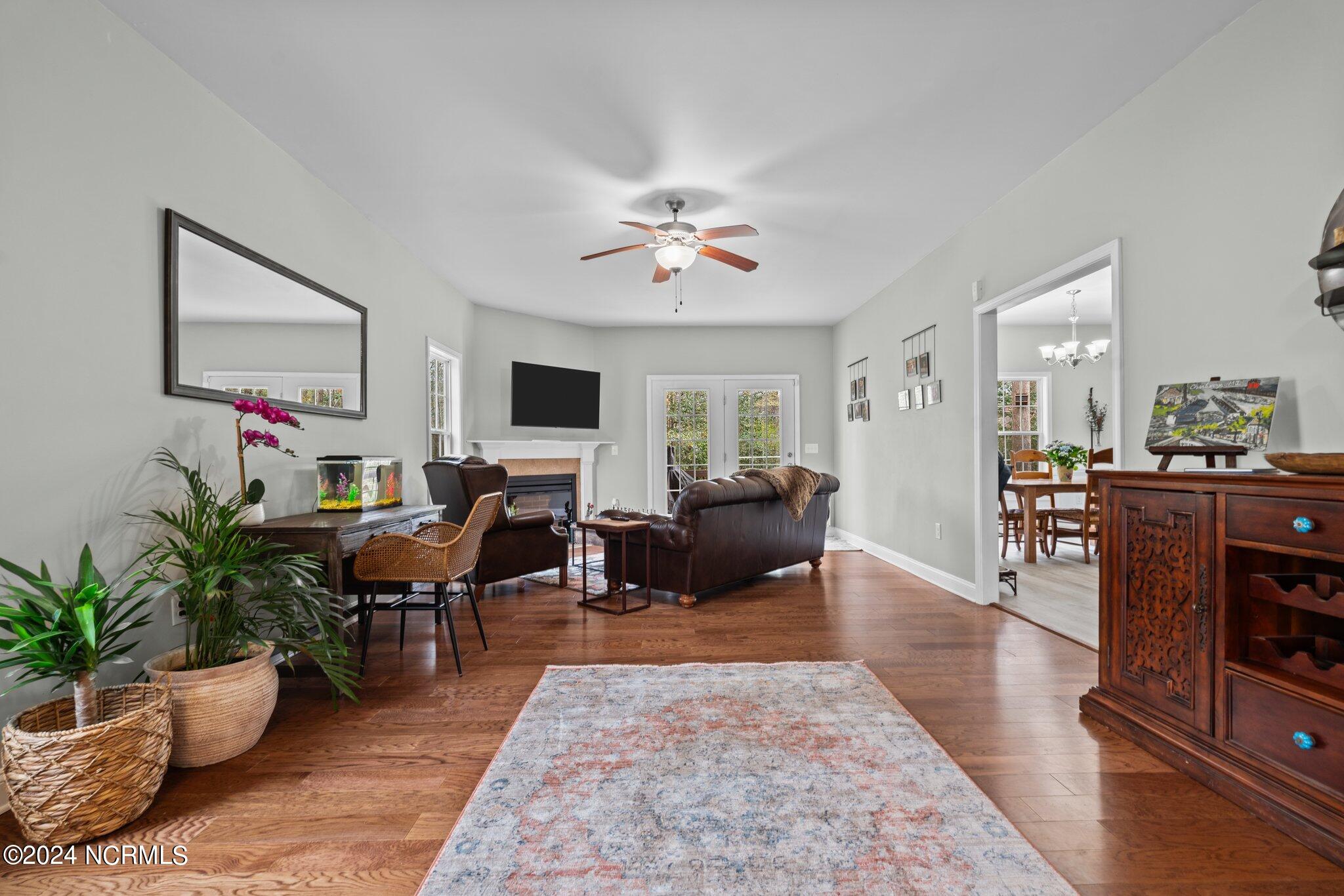 1734 Irish Boulevard