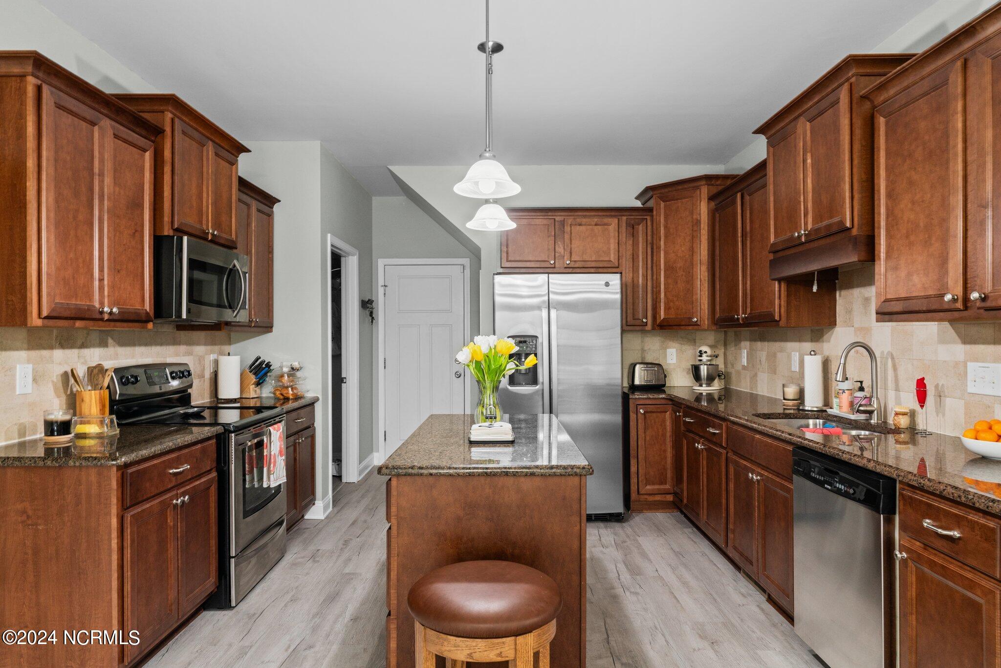 1734 Irish Boulevard