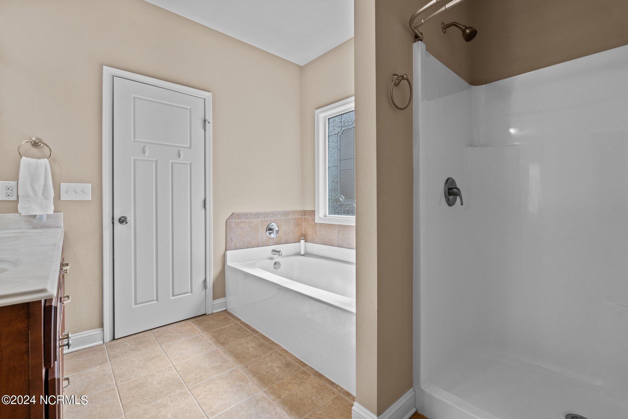 1734 Irish Boulevard