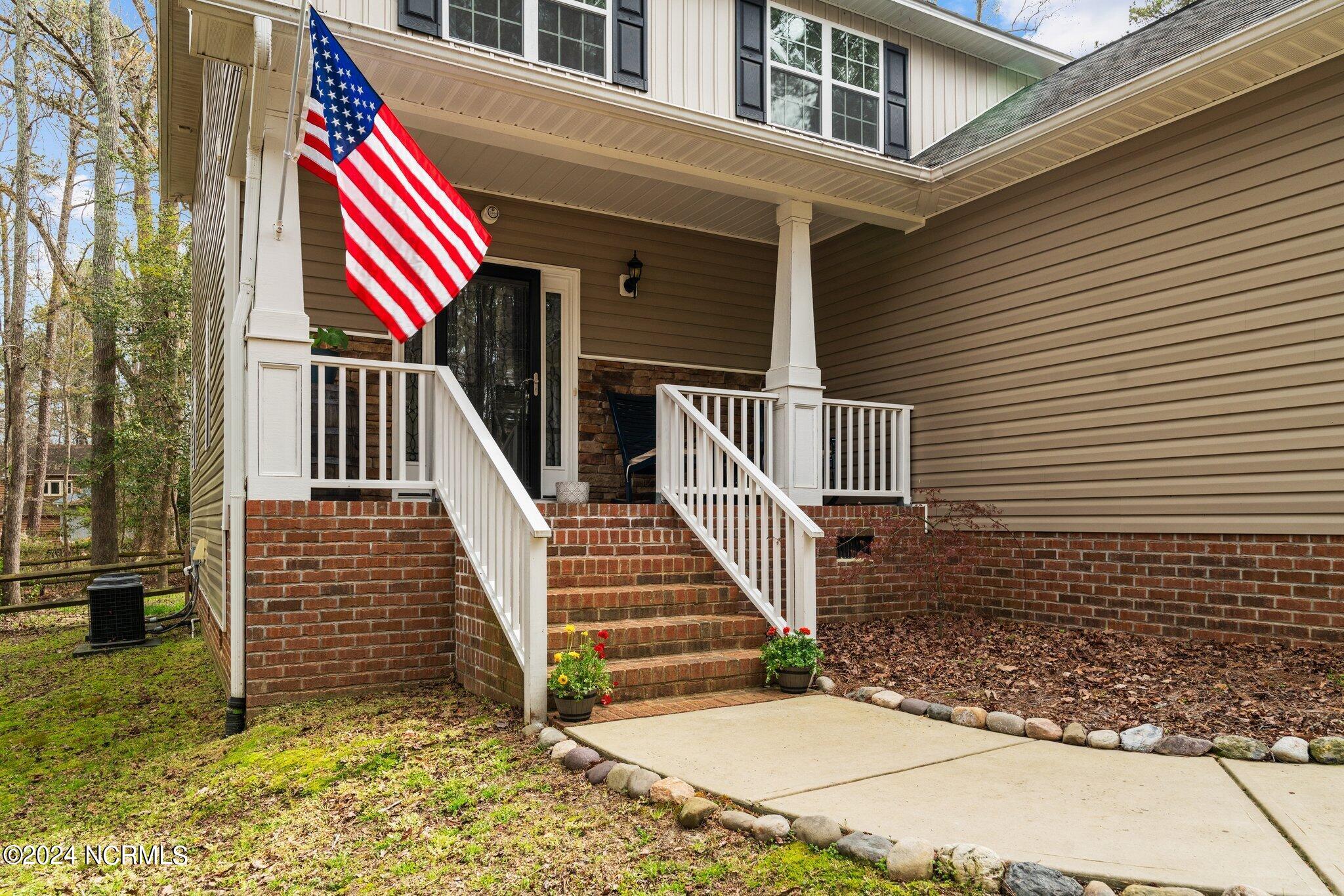 1734 Irish Boulevard