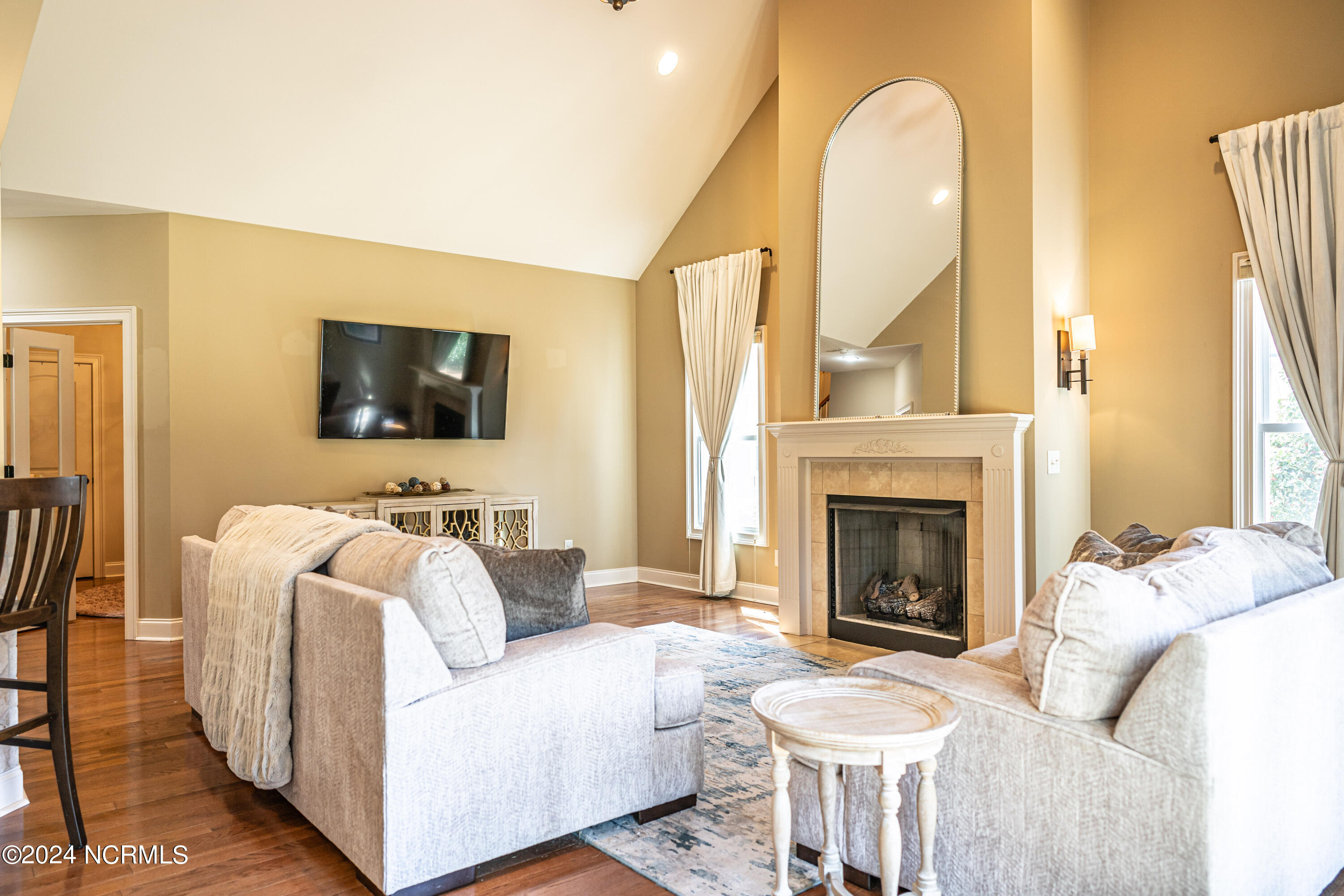 130 S Bracken Fern Lane