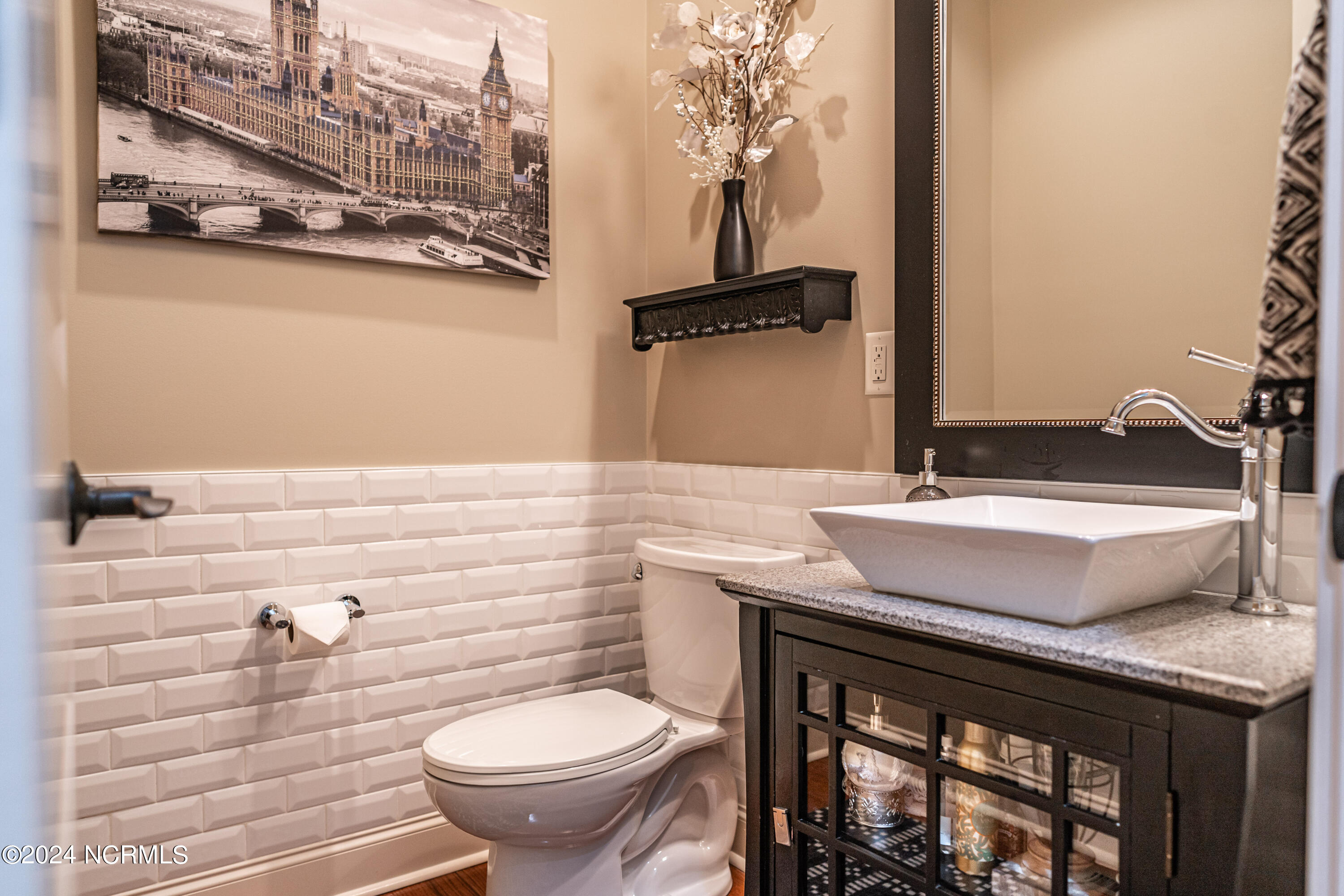 130 S Bracken Fern Lane