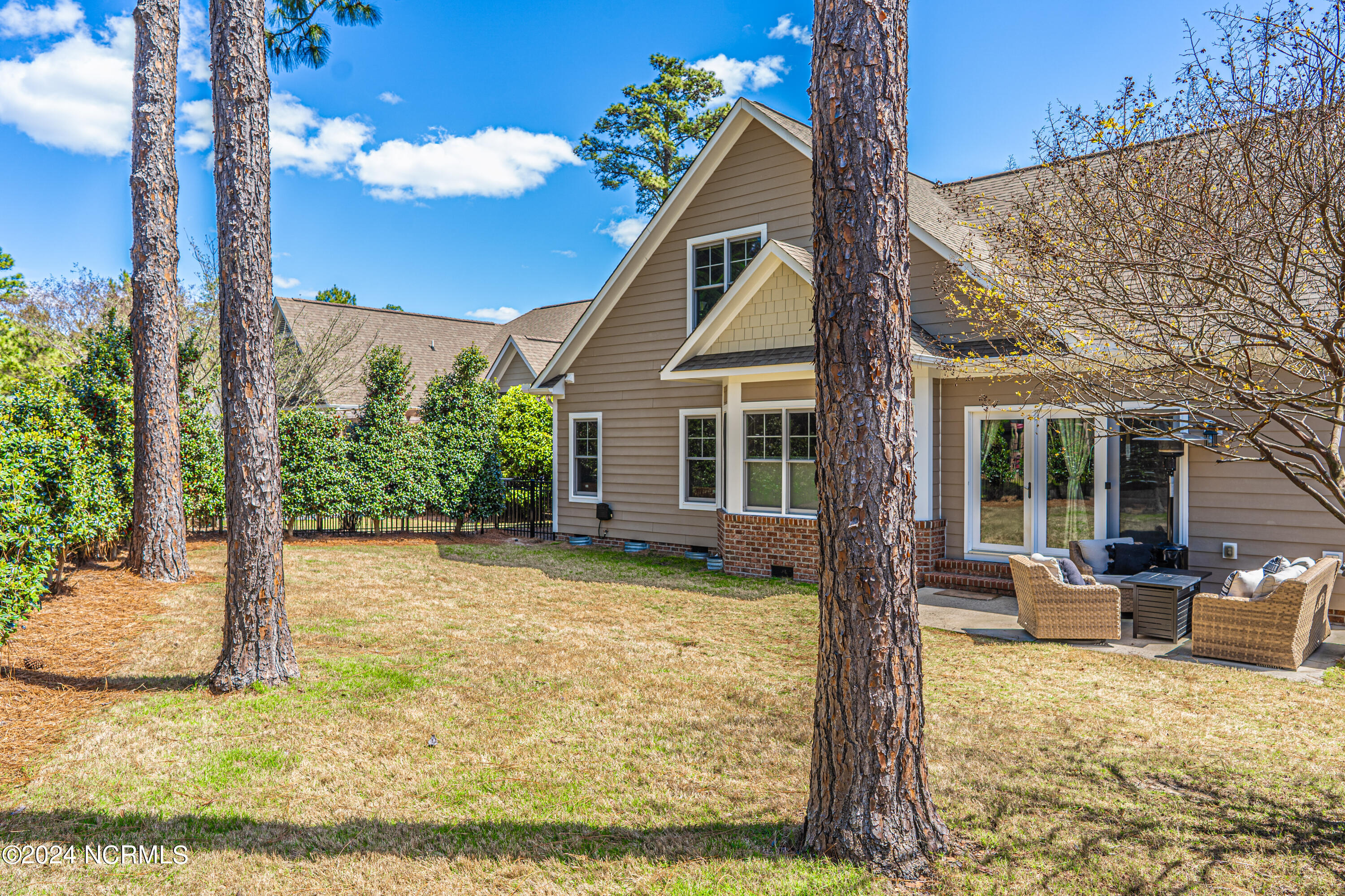 130 S Bracken Fern Lane