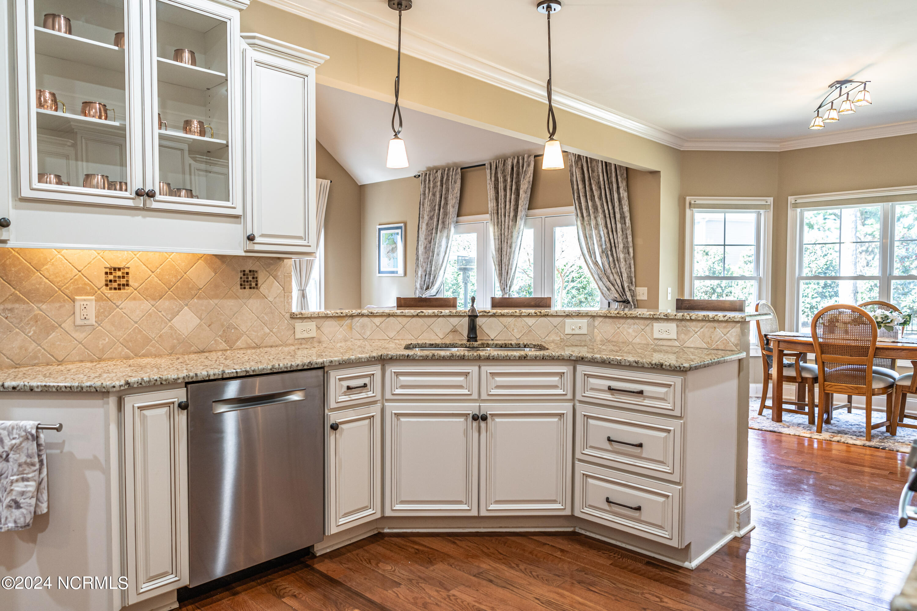 130 S Bracken Fern Lane