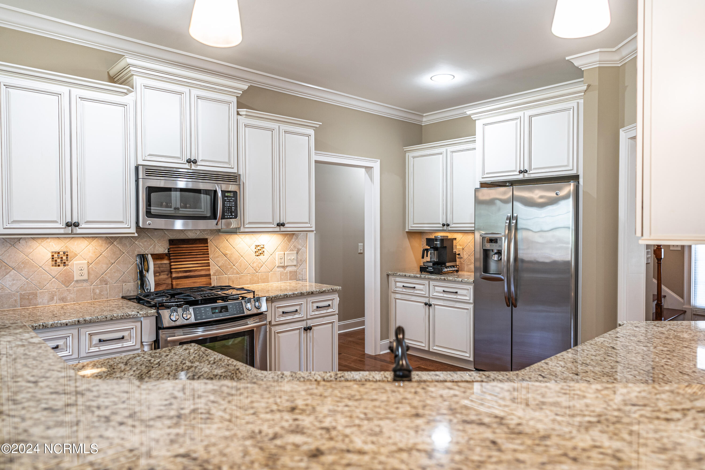 130 S Bracken Fern Lane