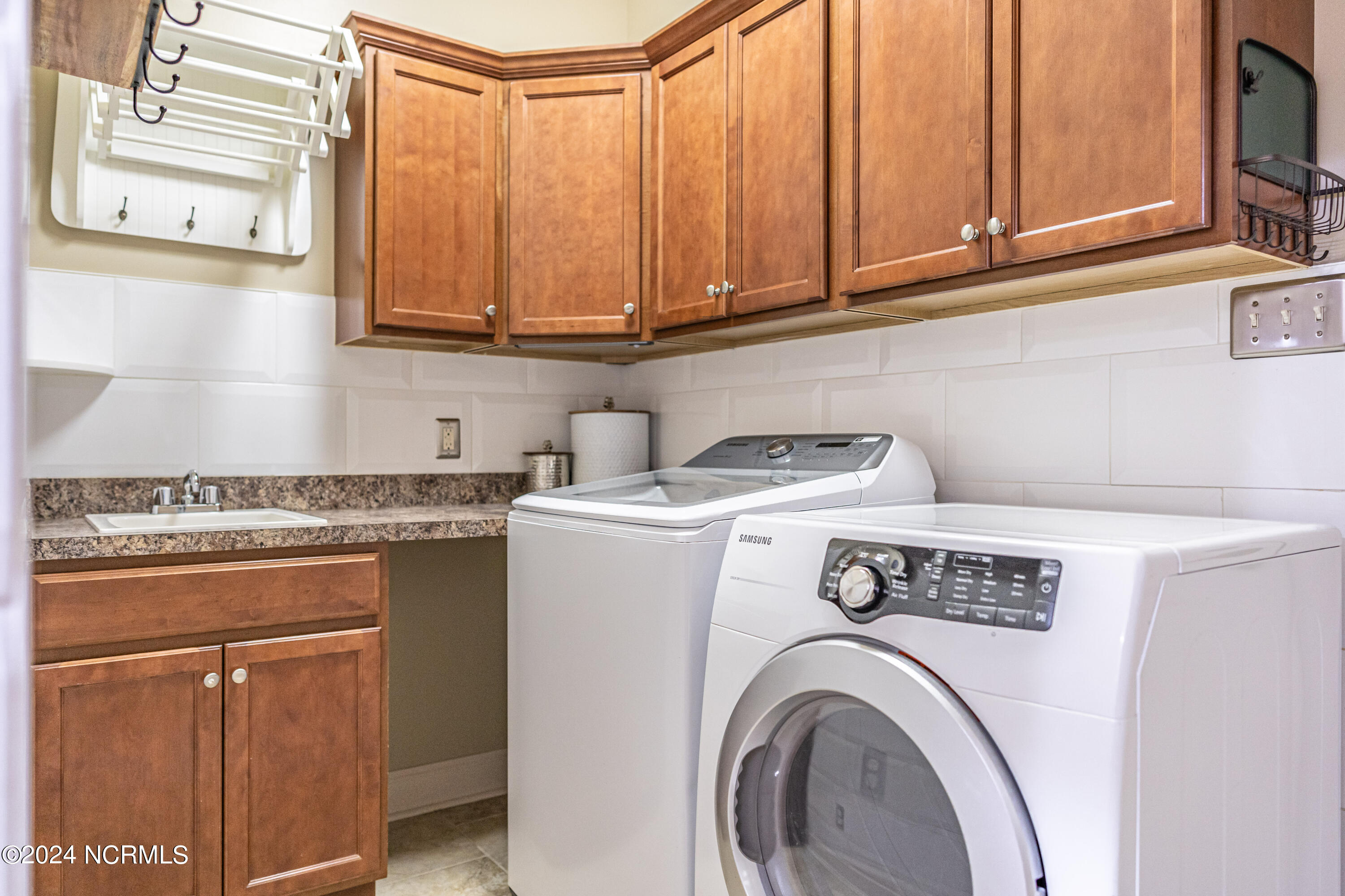 130 S Bracken Fern Lane