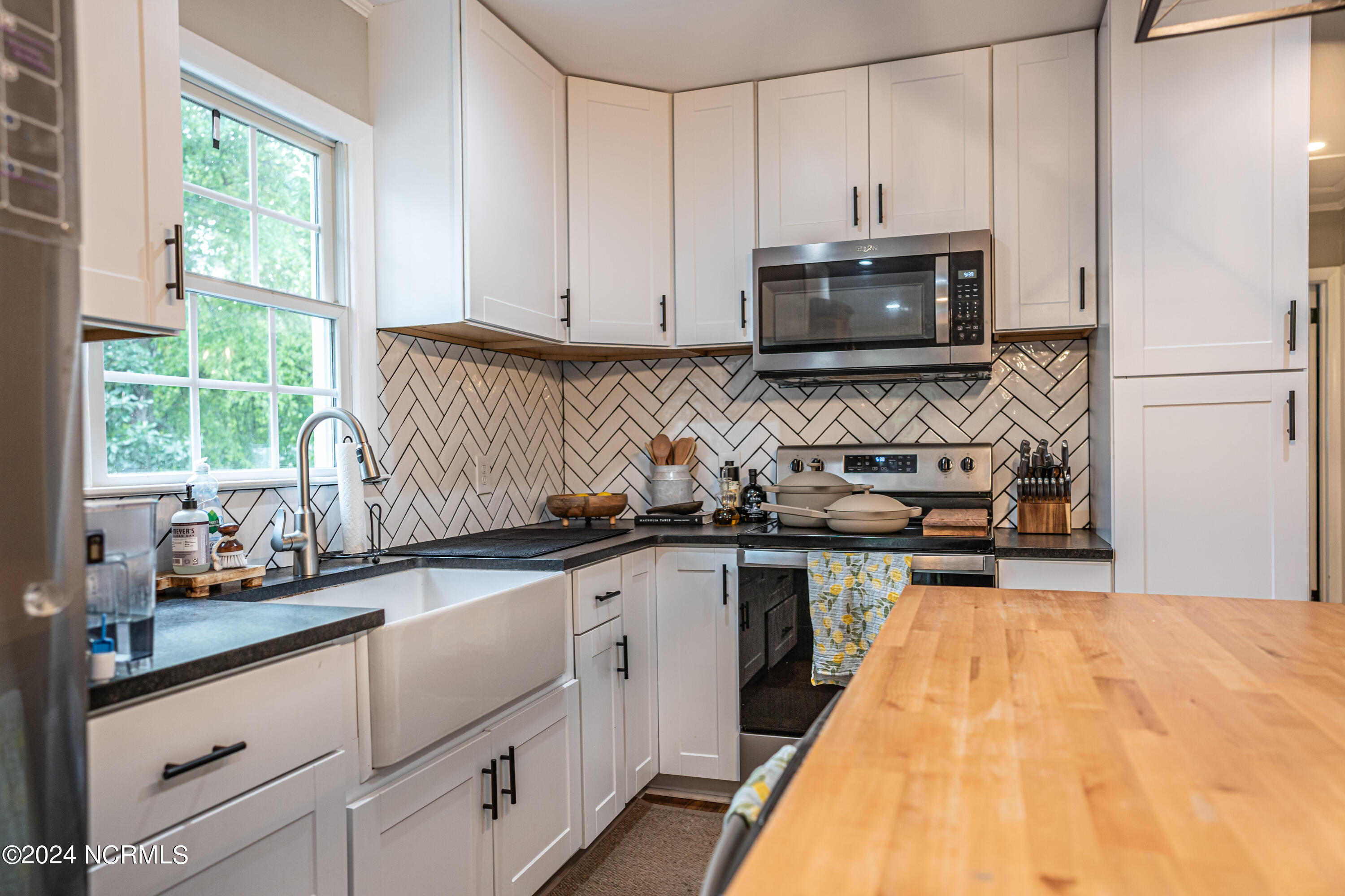 380 W New Jersey Avenue