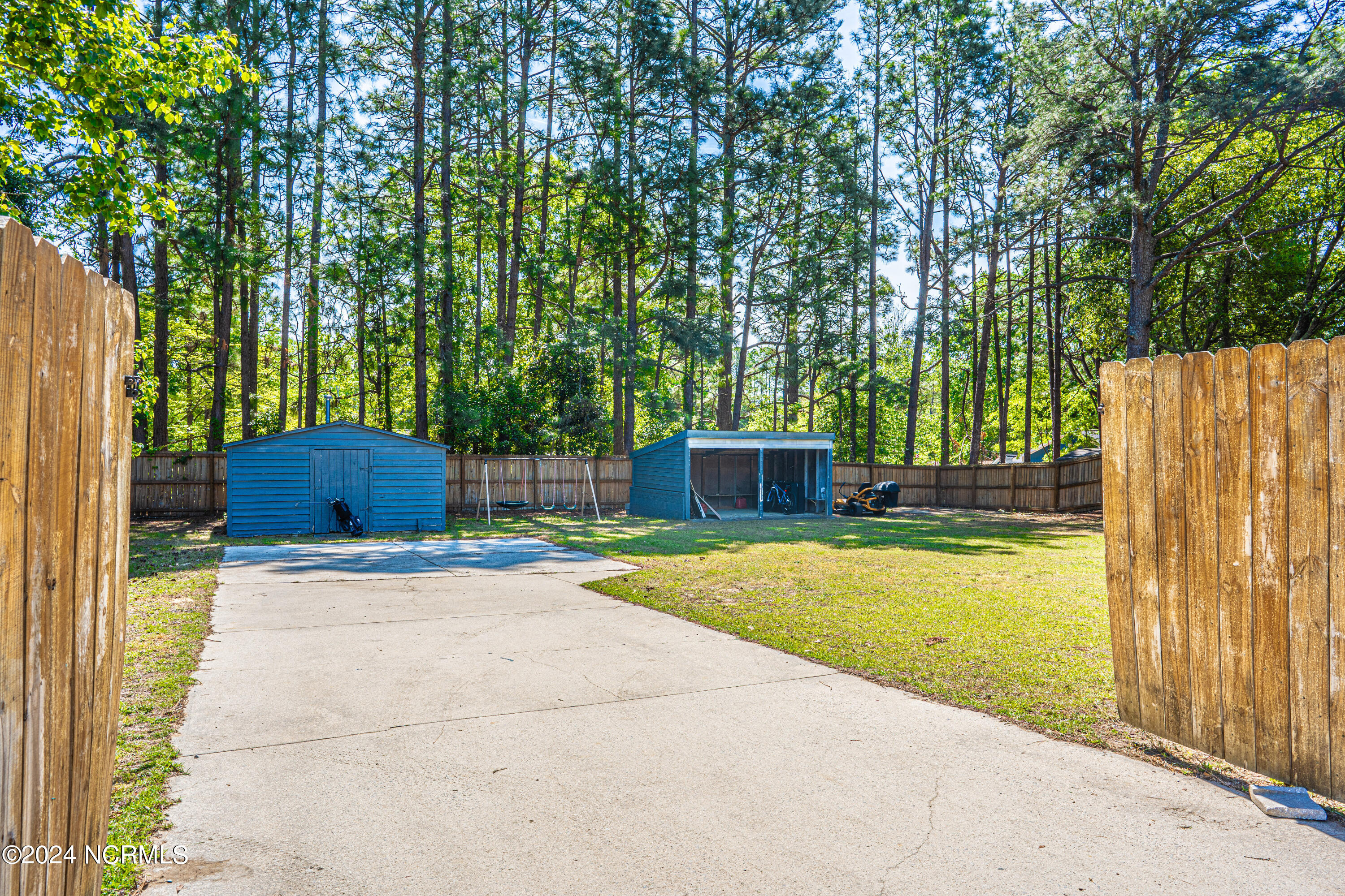 1708 N Poplar Street