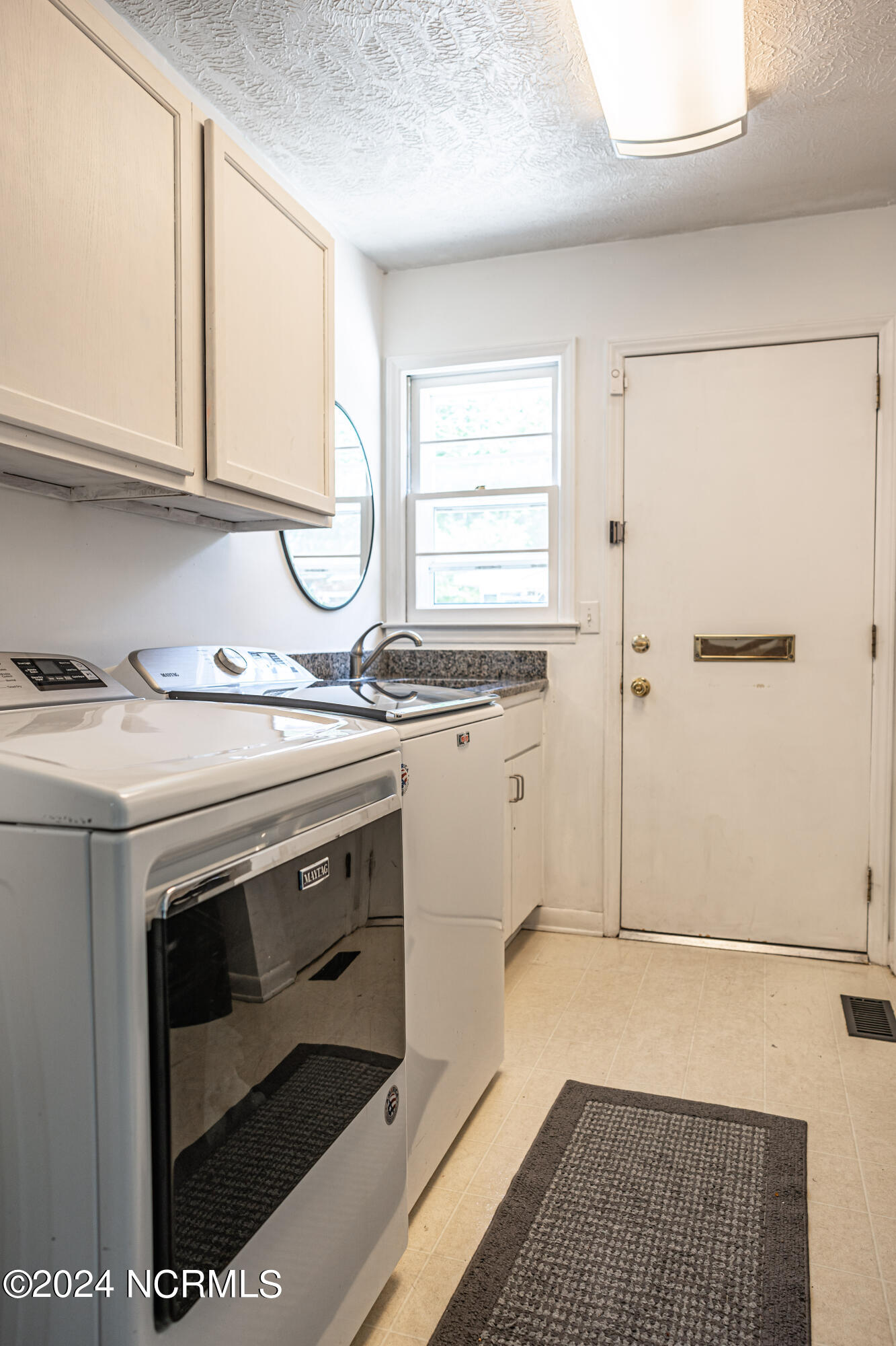 1708 N Poplar Street