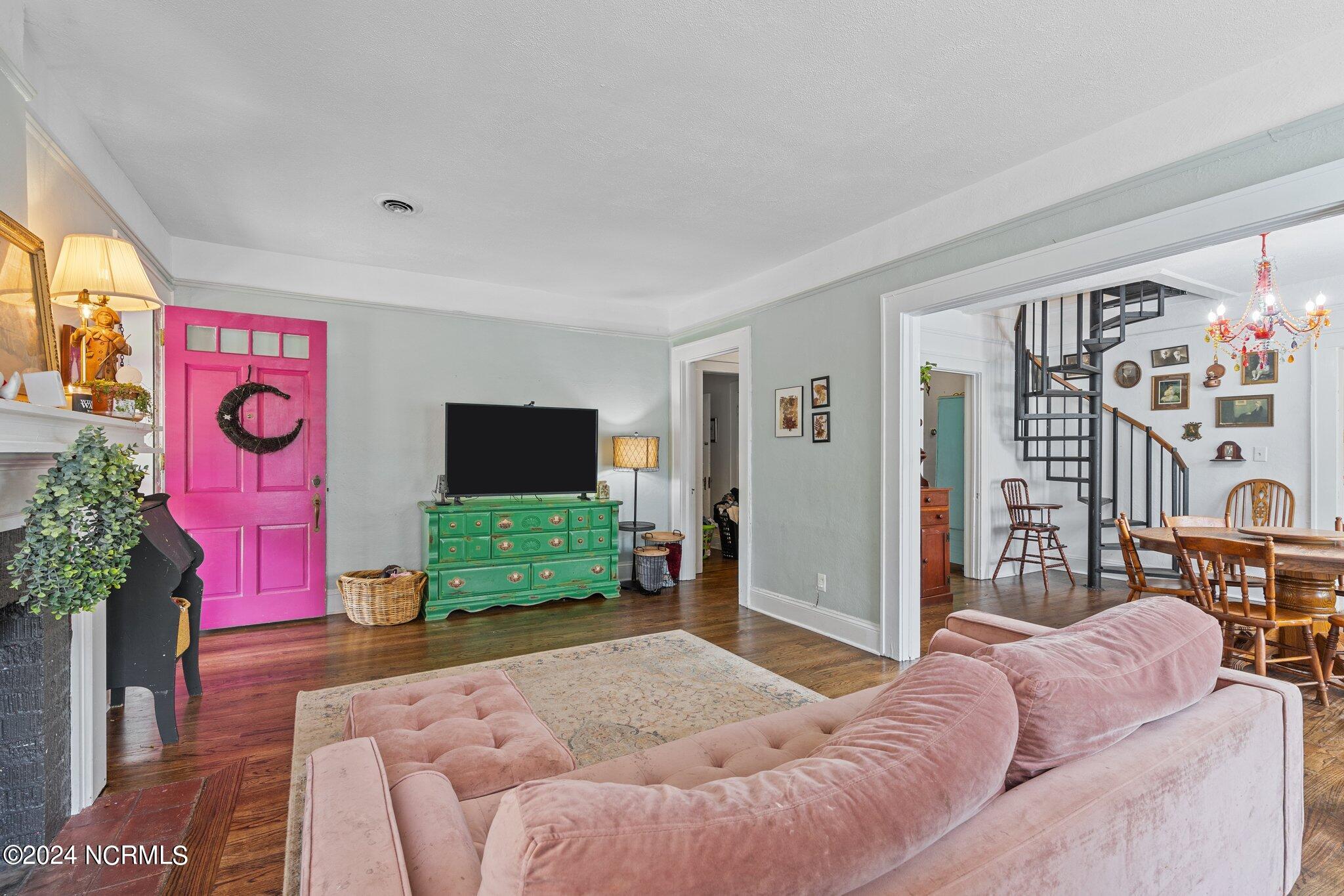 721 N Poplar Street