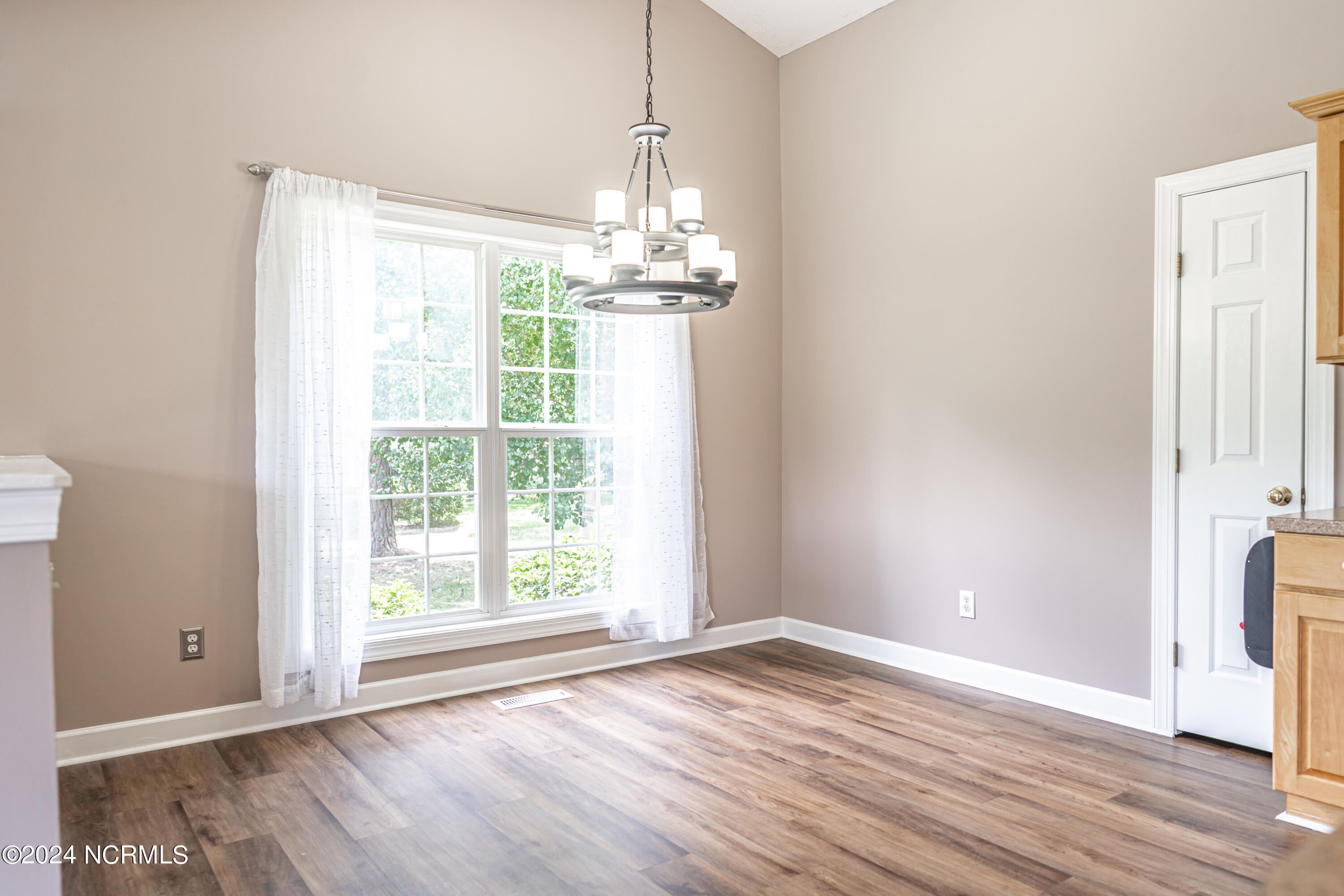 170 Russet Court