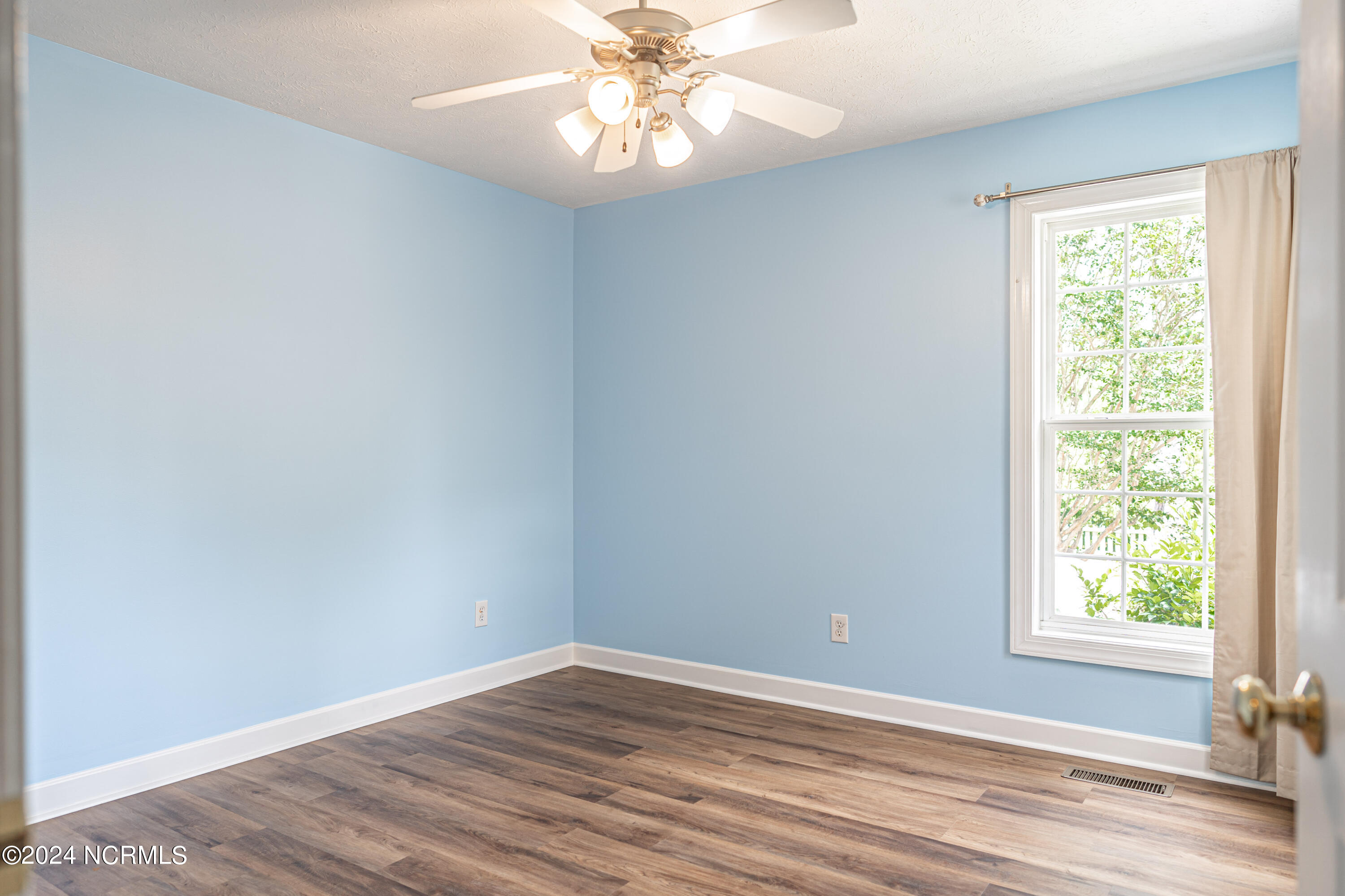 170 Russet Court