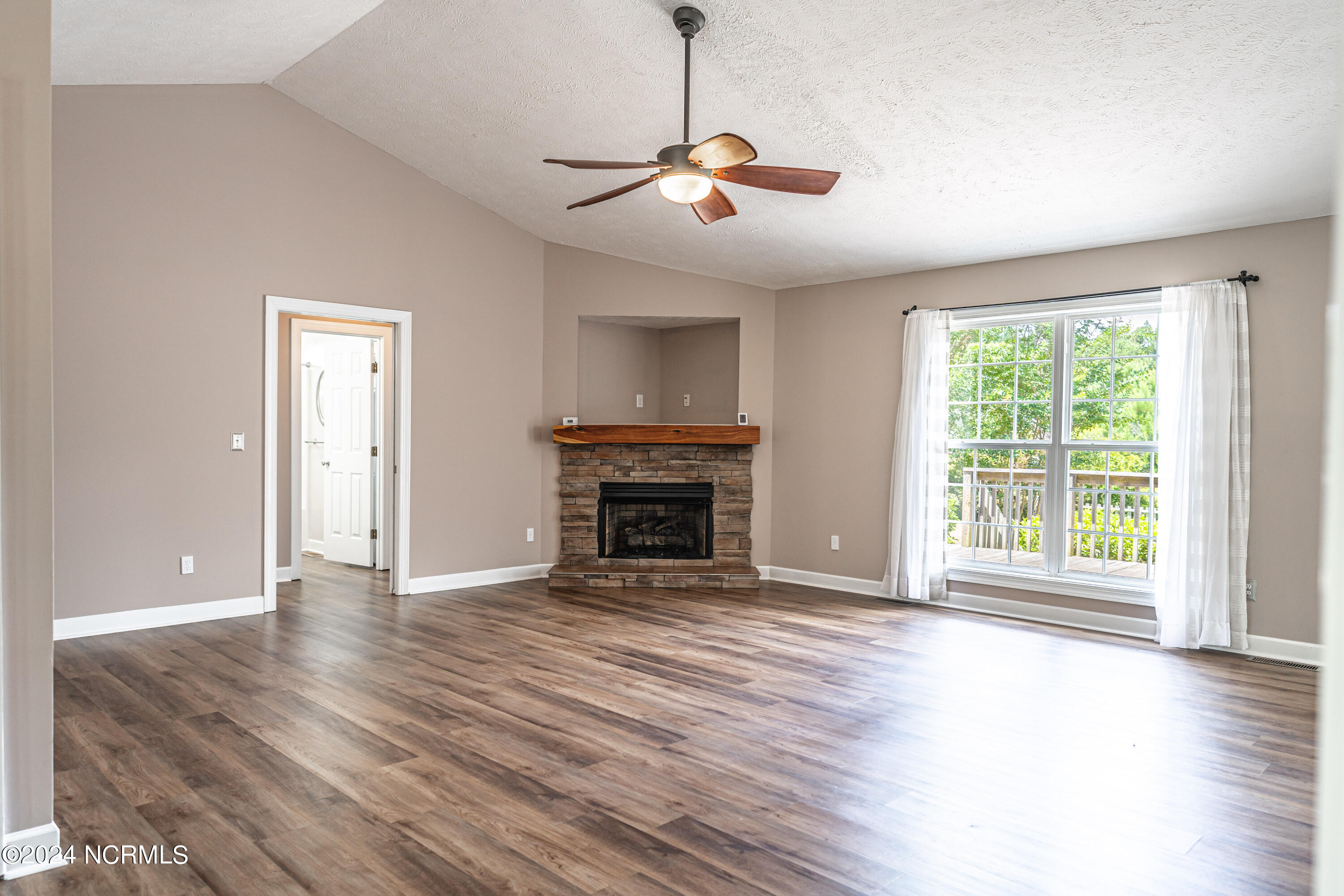 170 Russet Court