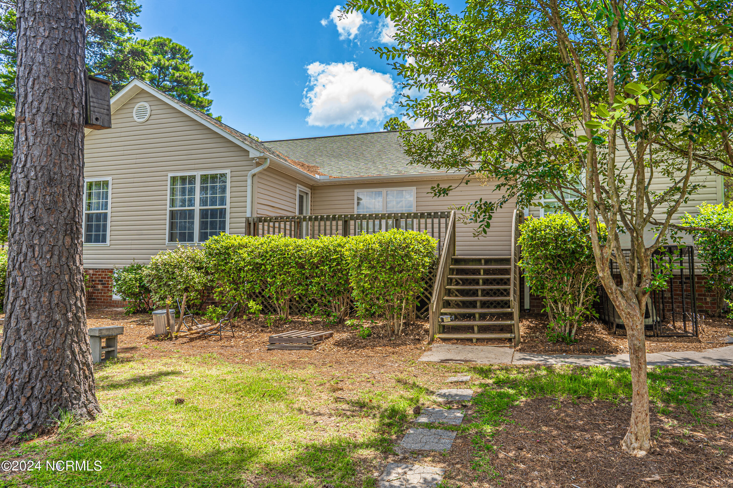170 Russet Court