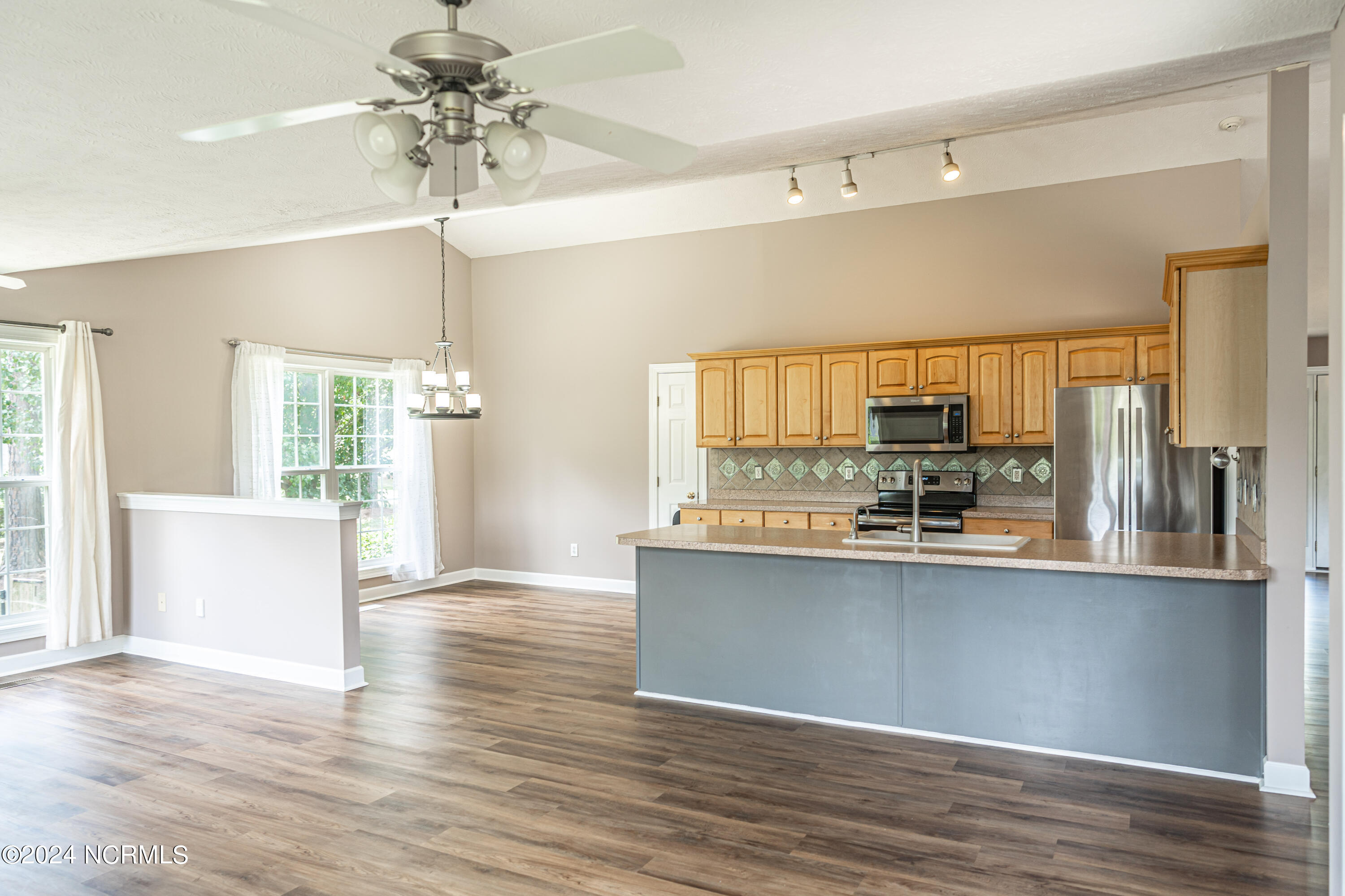 170 Russet Court