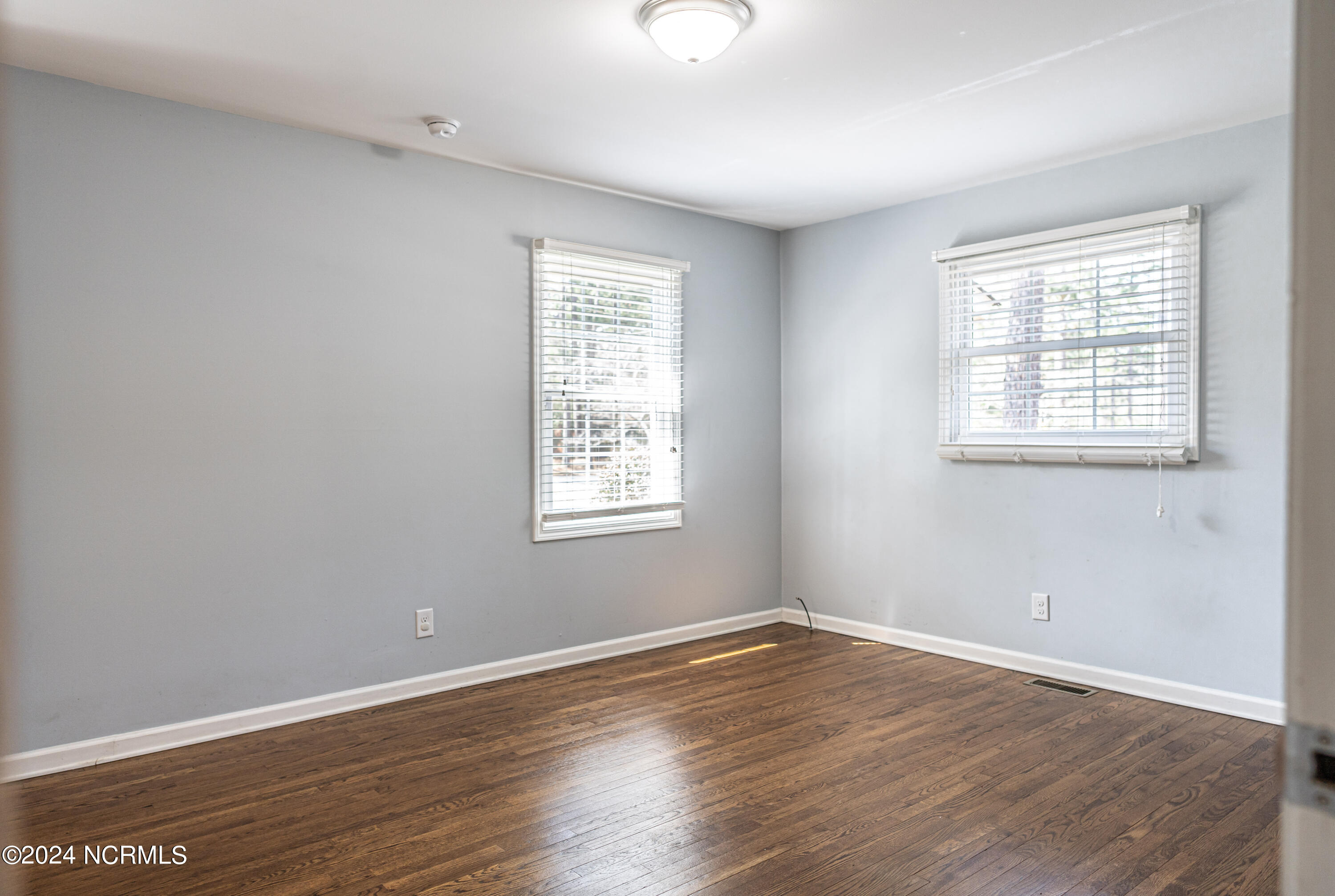 1573 W Pennsylvania Avenue Ext