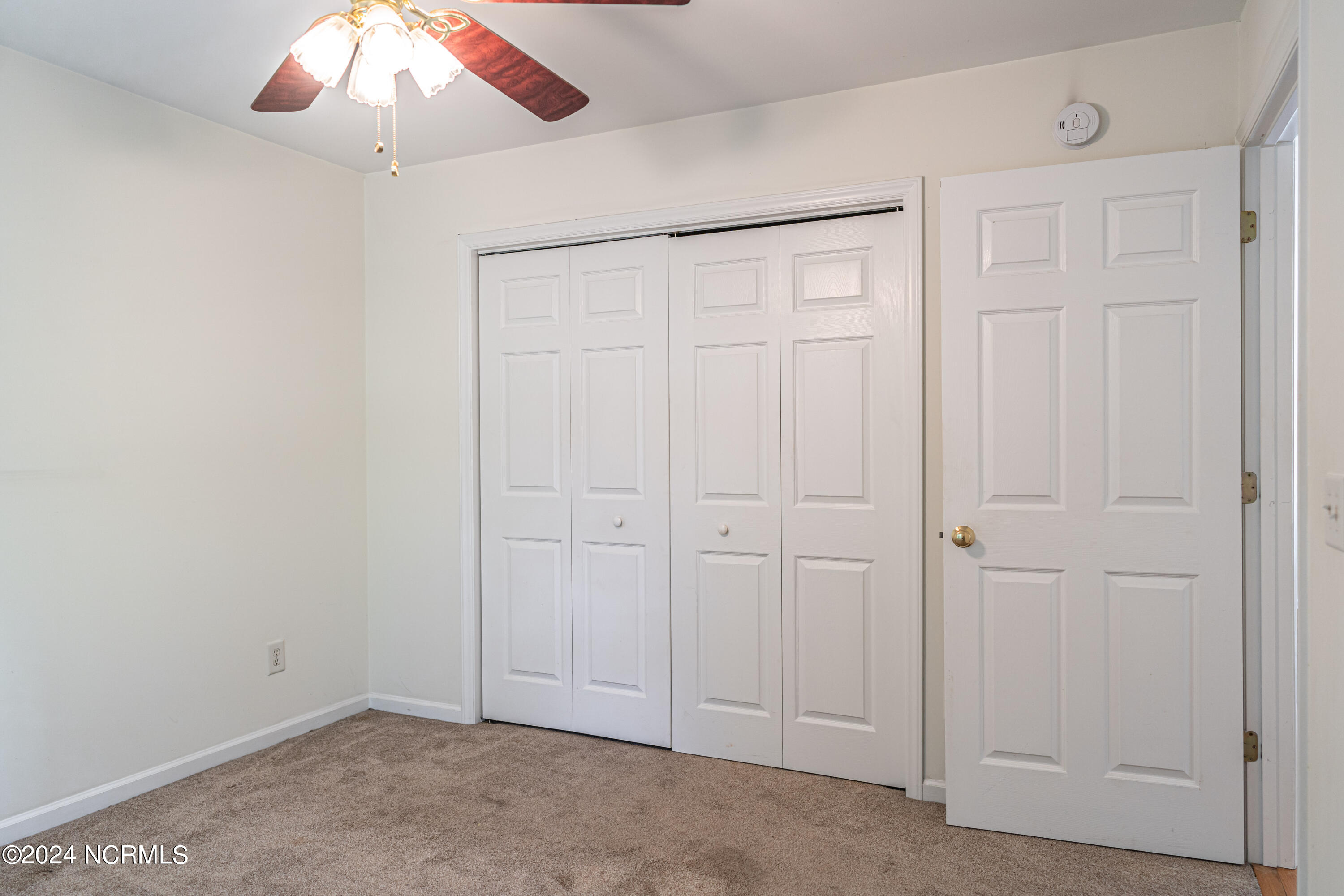 2440 Longleaf Drive W