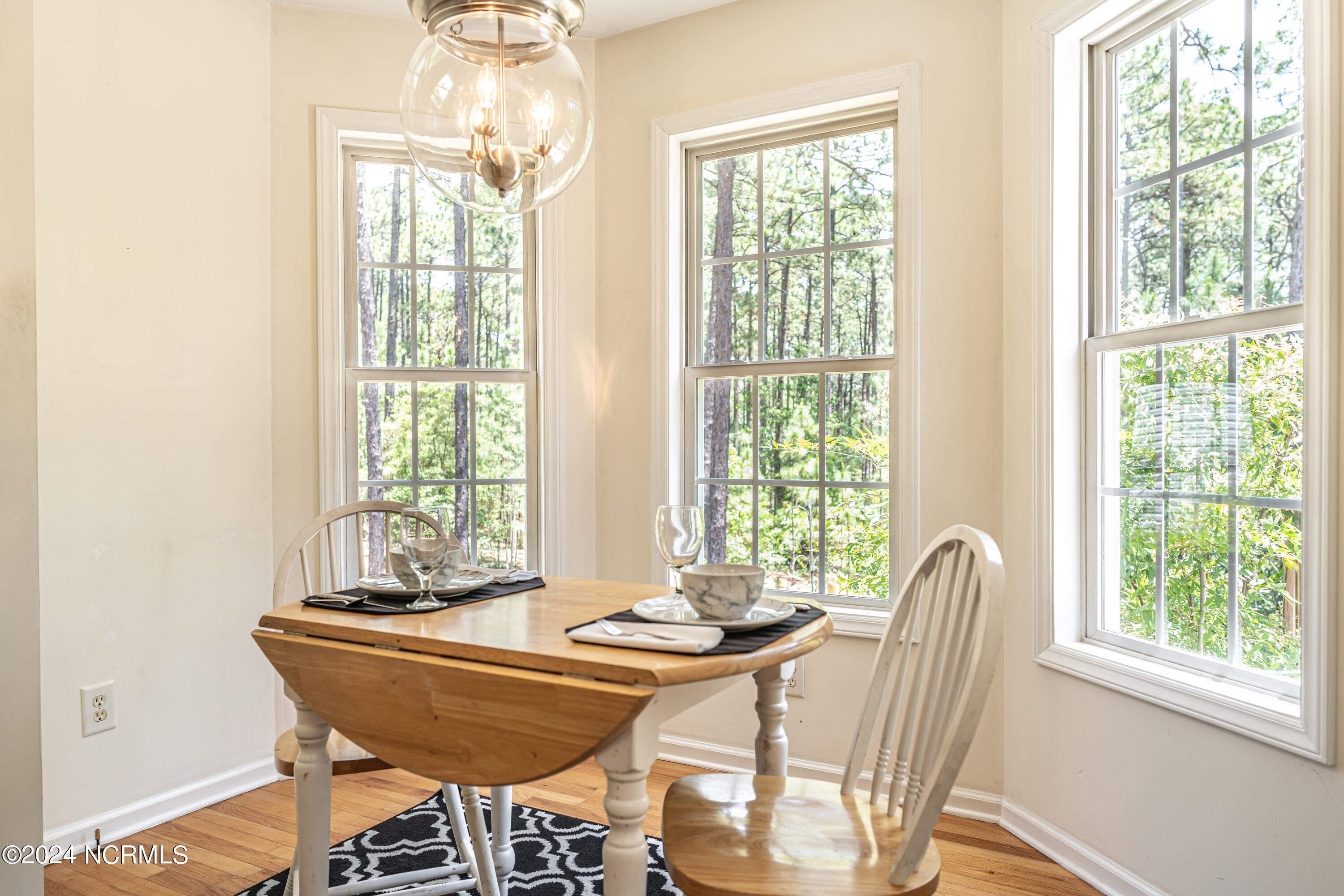 2440 Longleaf Drive W