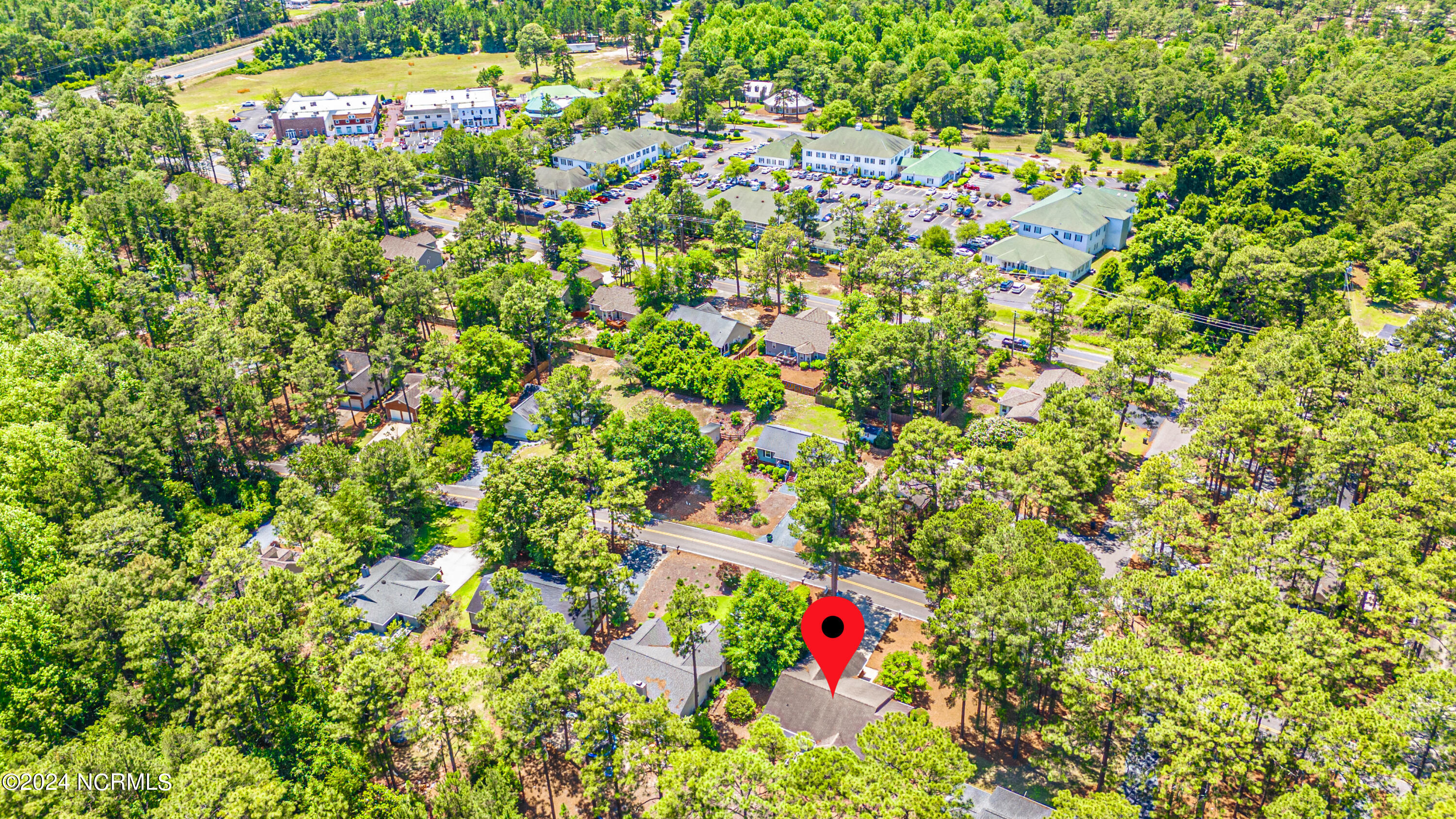 2440 Longleaf Drive W