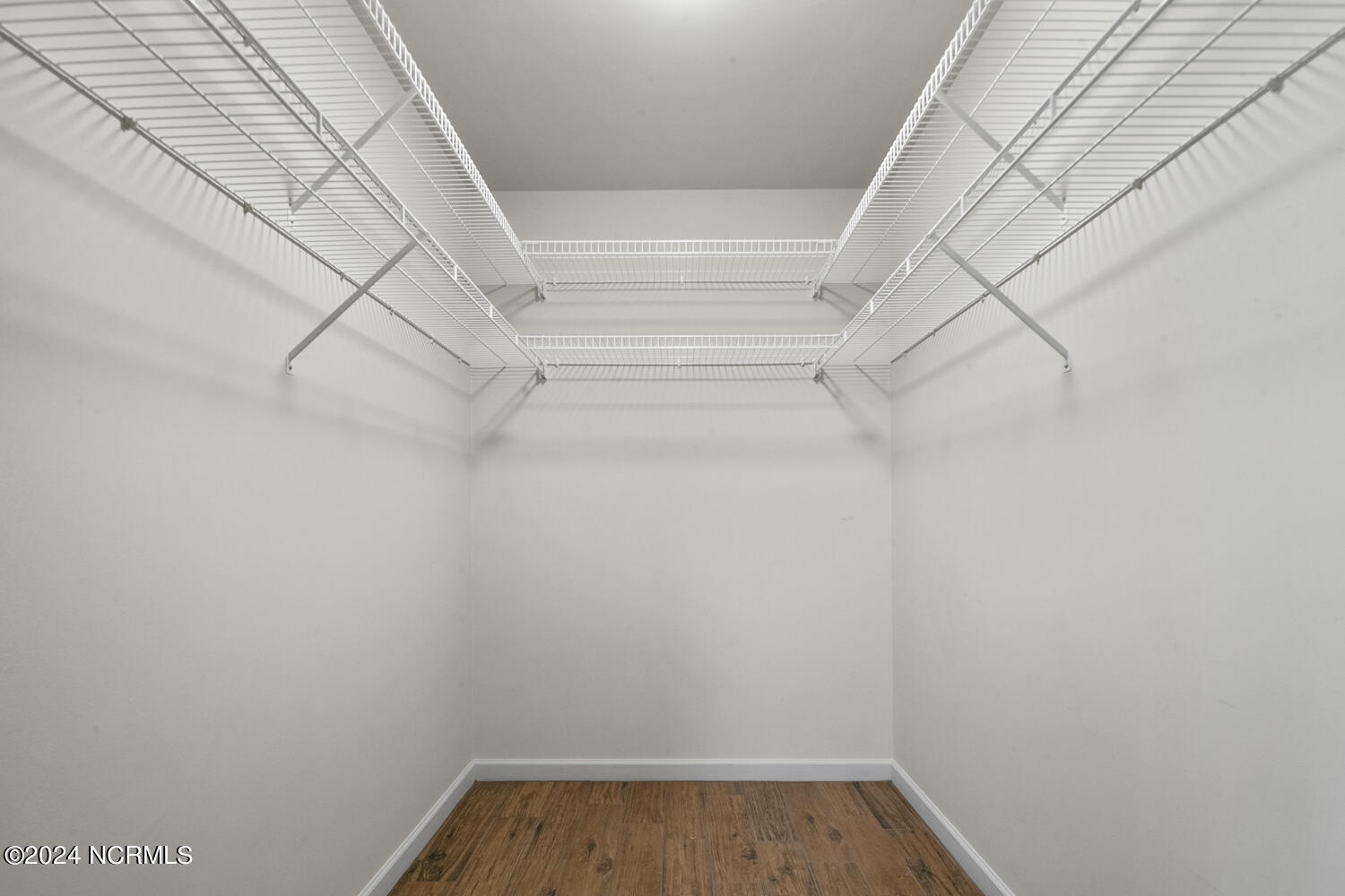 5 Interlachon Lane