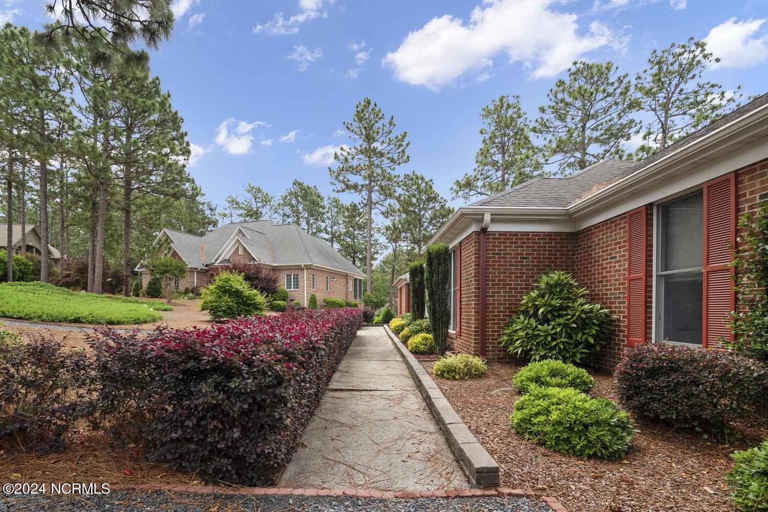 5 Interlachon Lane