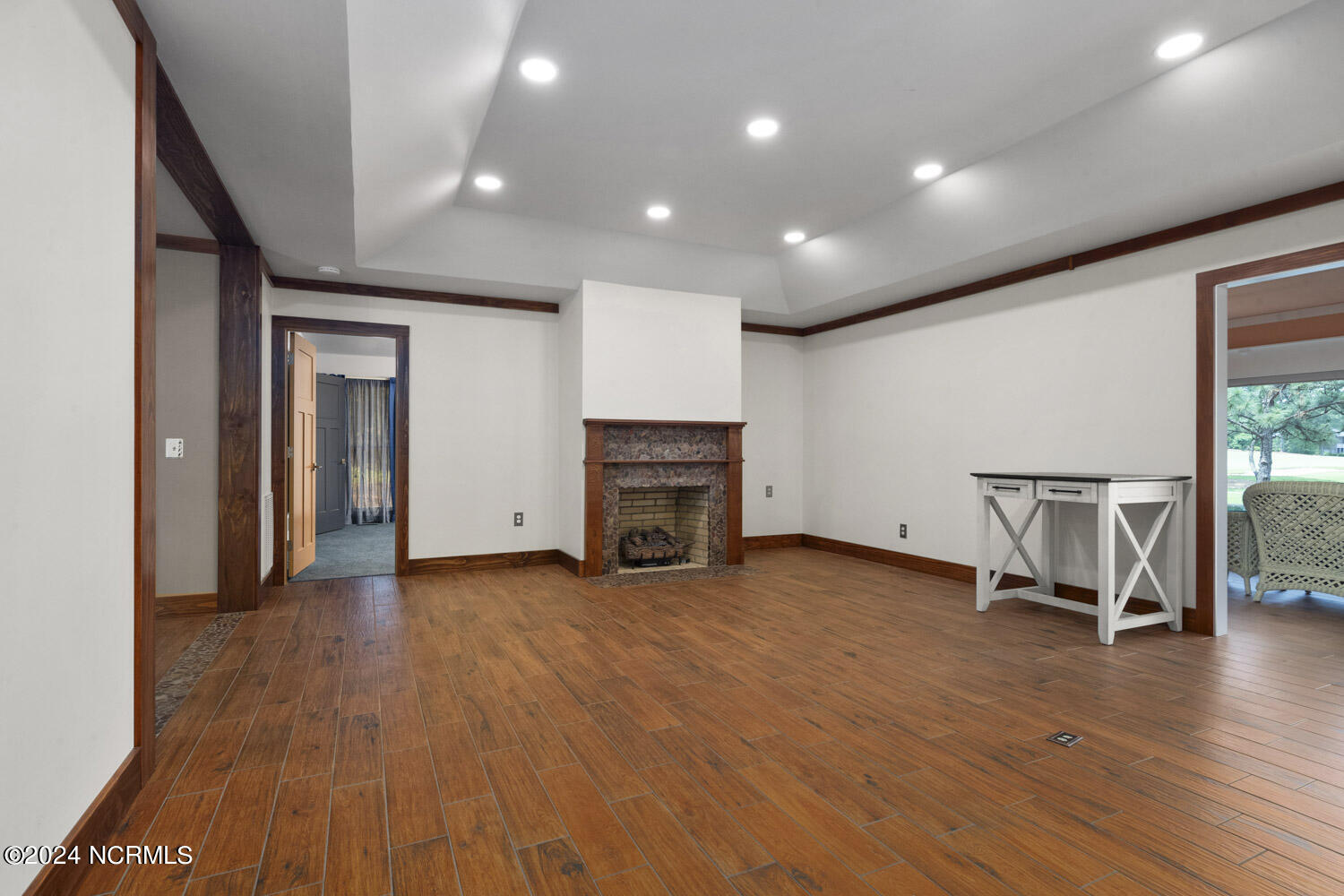 5 Interlachon Lane