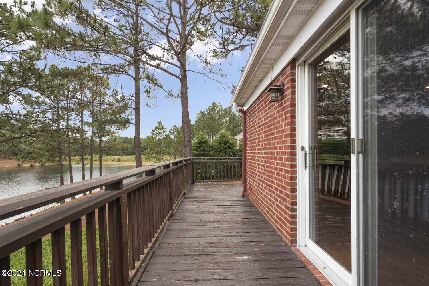 5 Interlachon Lane